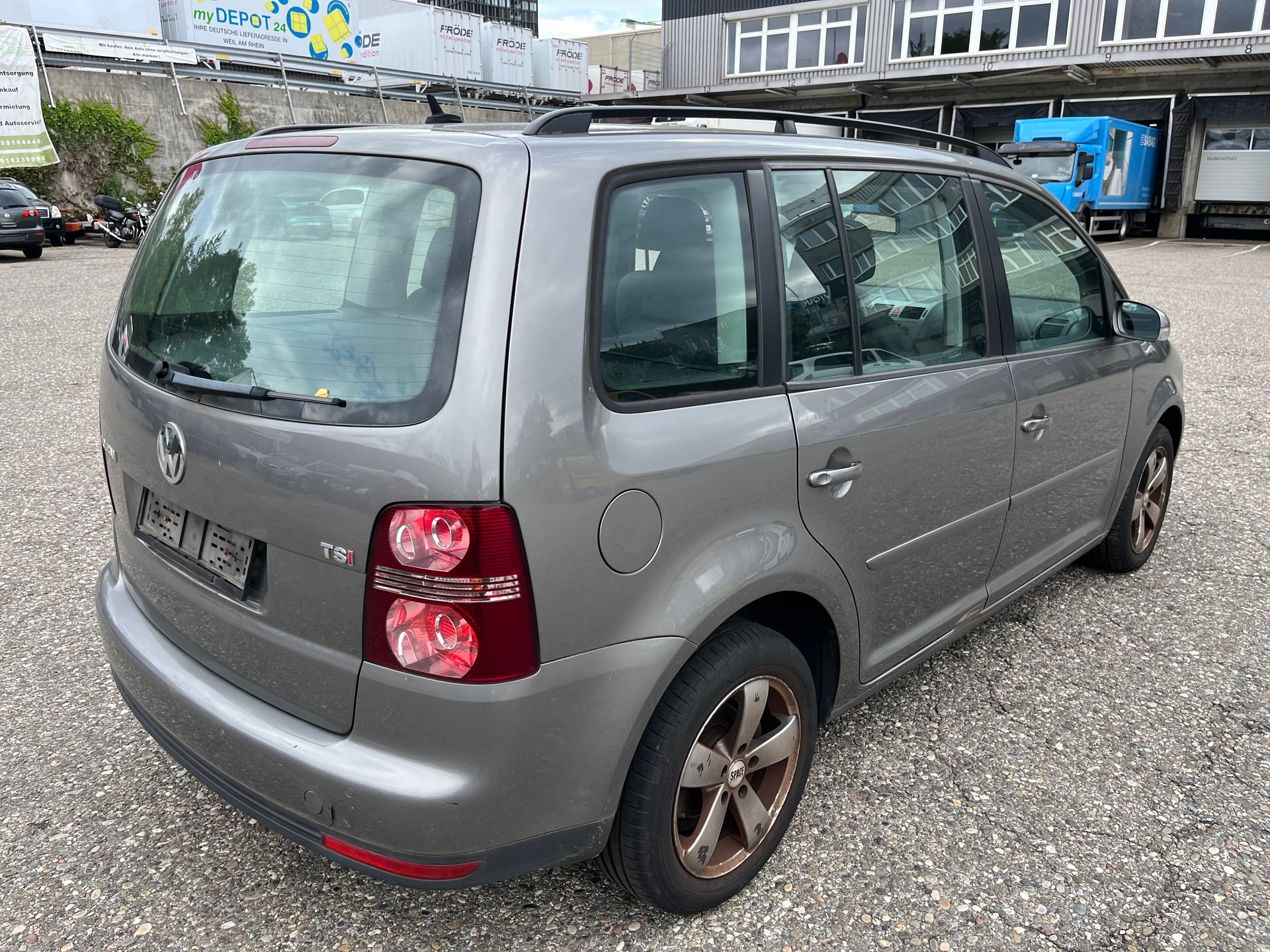 VW Touran 1.4 TSI Conceptline-image-2