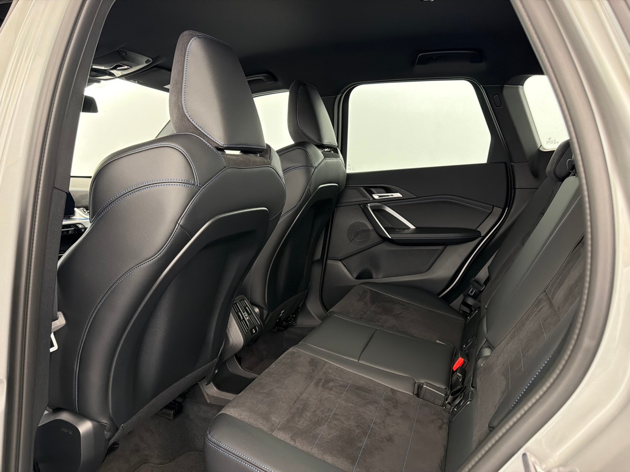 BMW X1 sDrive 18i M Sport-image-5