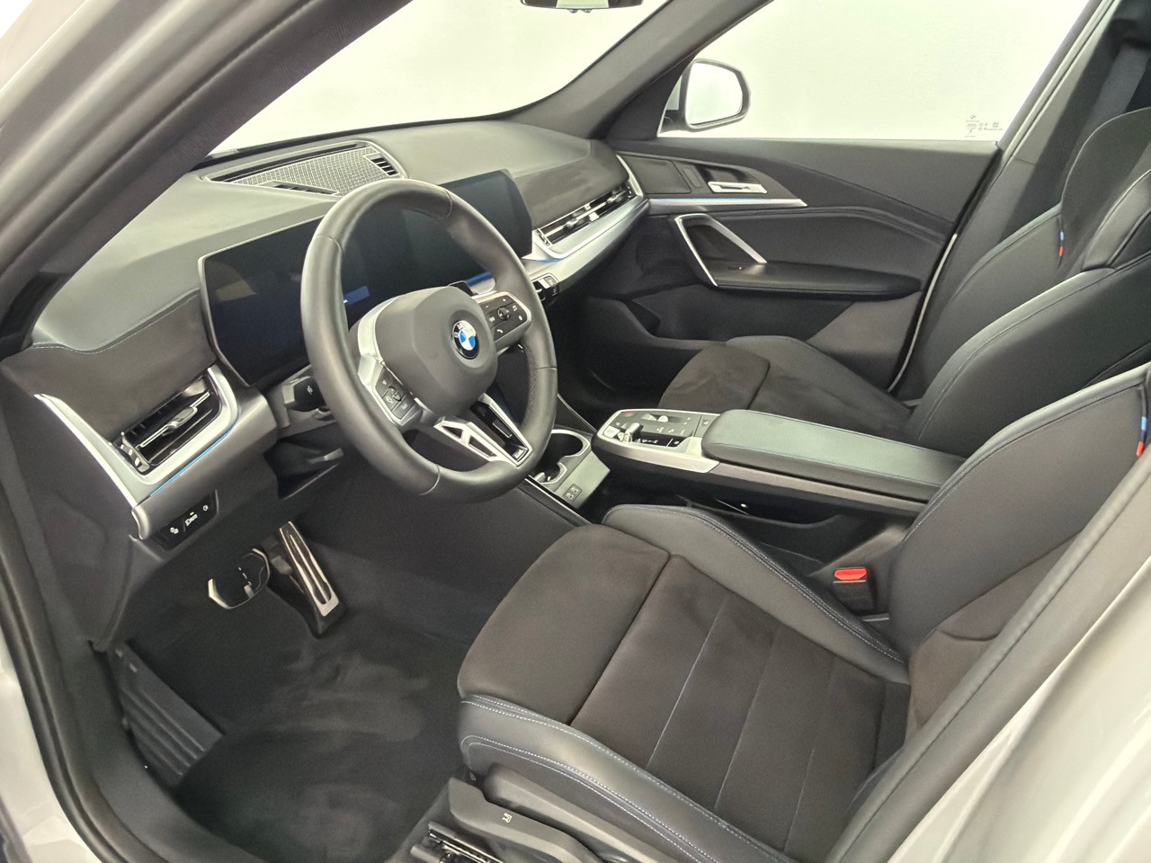 BMW X1 sDrive 18i M Sport-image-4