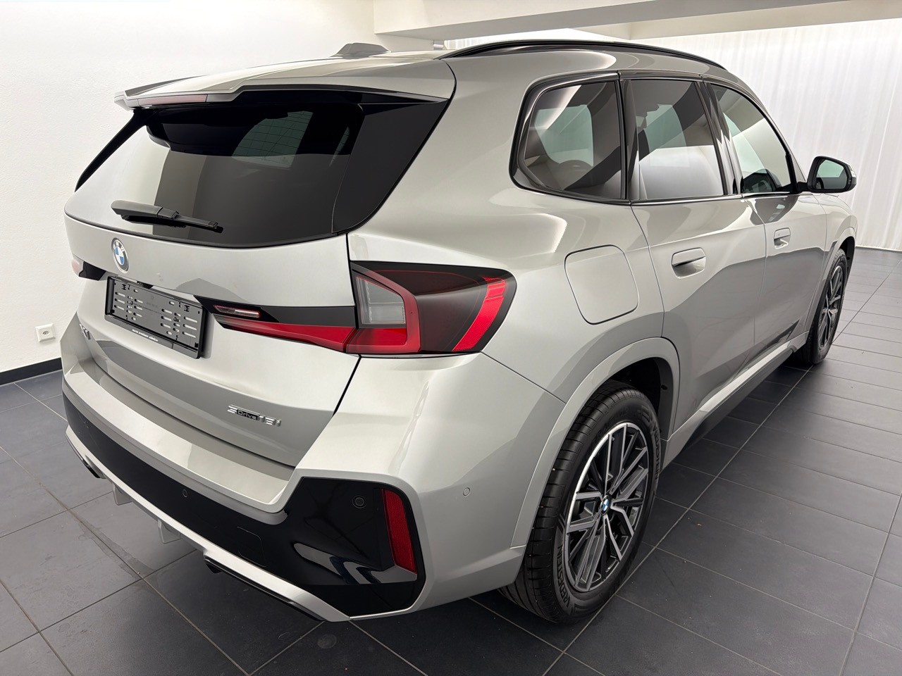 BMW X1 sDrive 18i M Sport-image-2