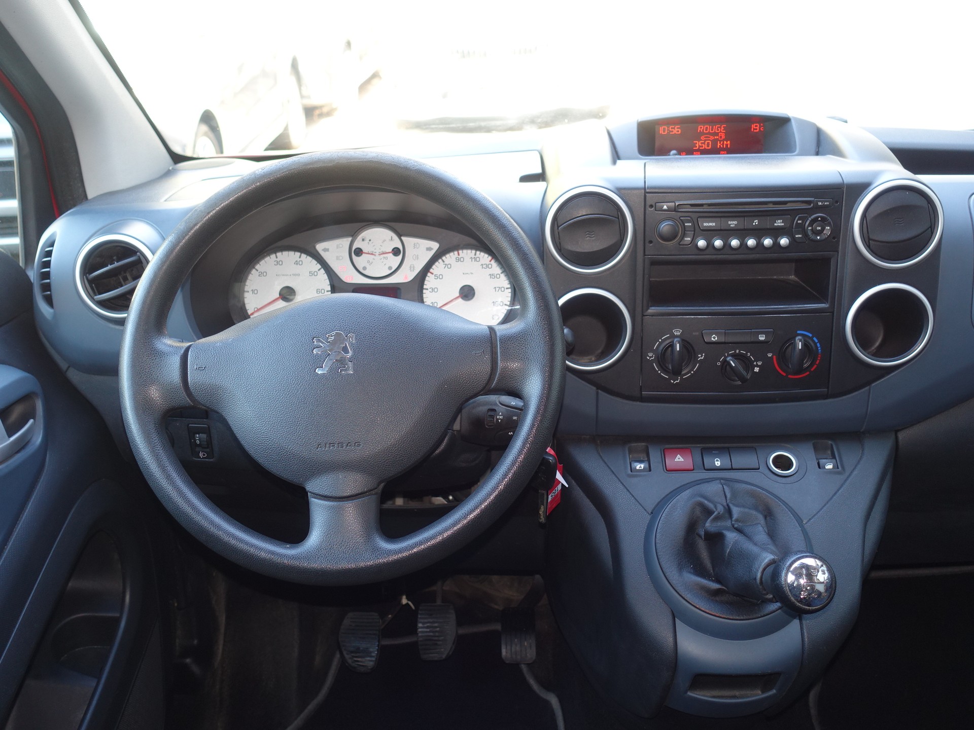 PEUGEOT Partner 1.6 Trendy-image-12