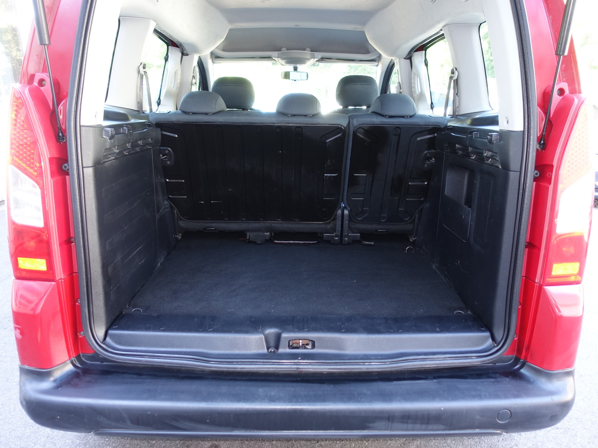 PEUGEOT Partner 1.6 Trendy-image-15
