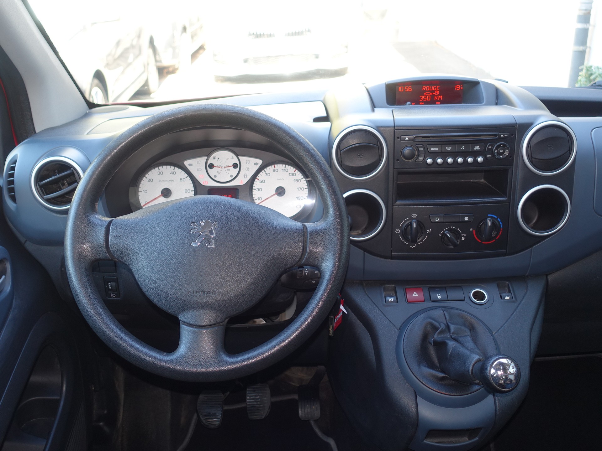PEUGEOT Partner 1.6 Trendy-image-11