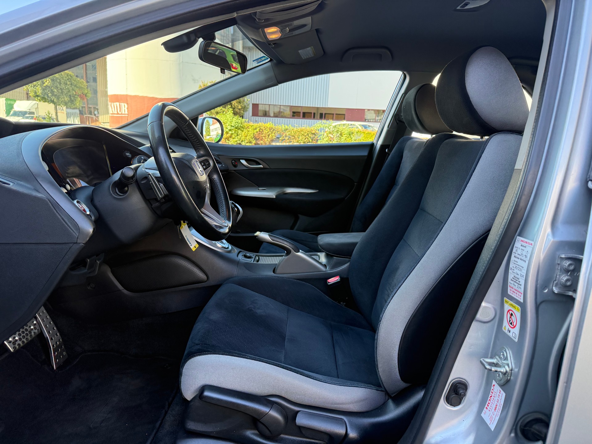 HONDA Civic 1.8i Comfort-image-5