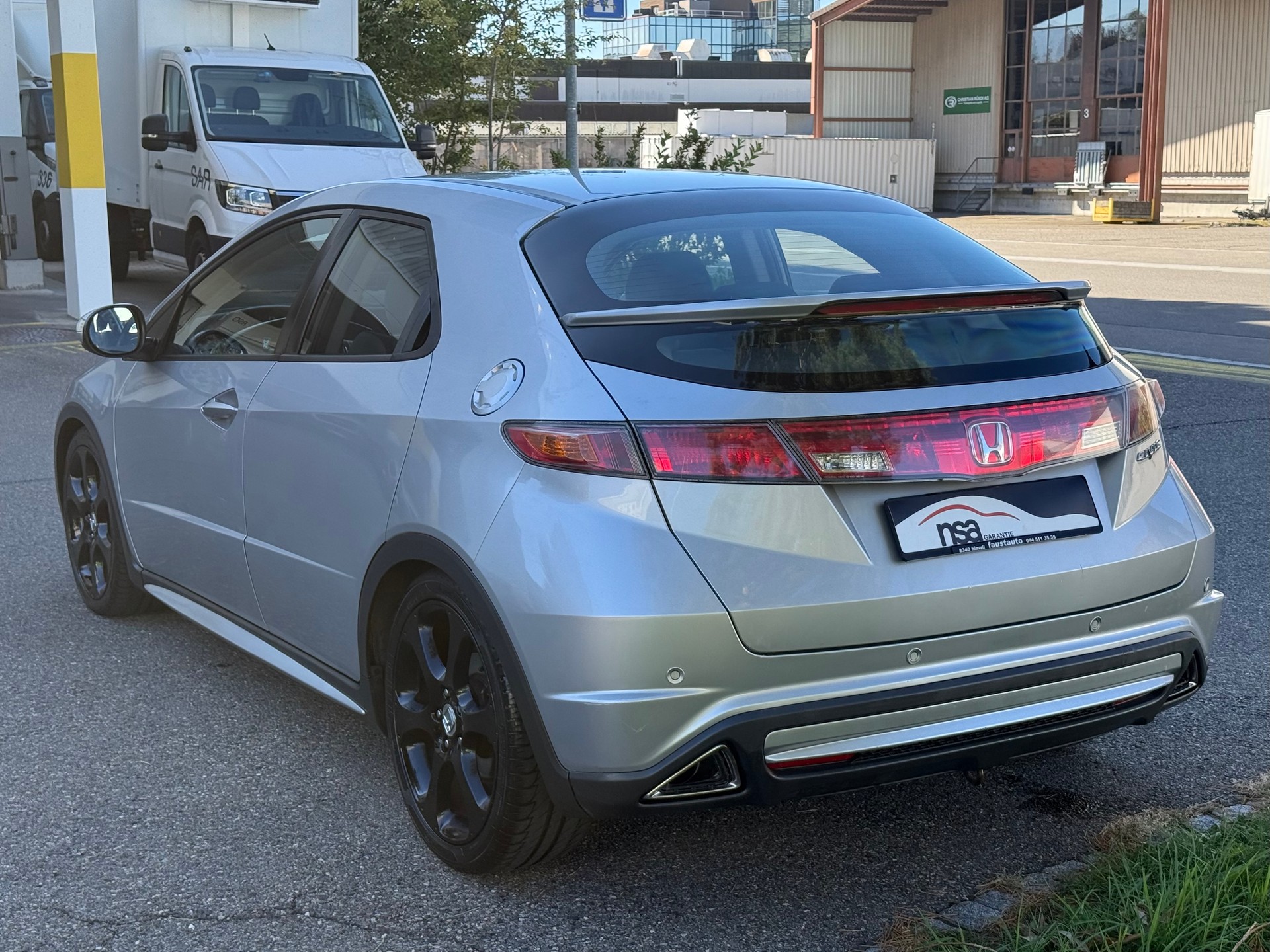 HONDA Civic 1.8i Comfort-image-4