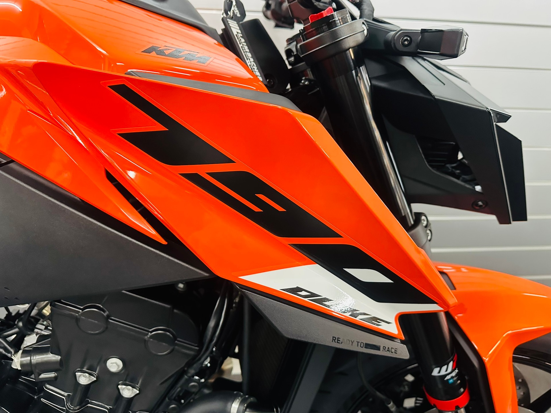 KTM 790 Duke (35kW)-showroom-element-1