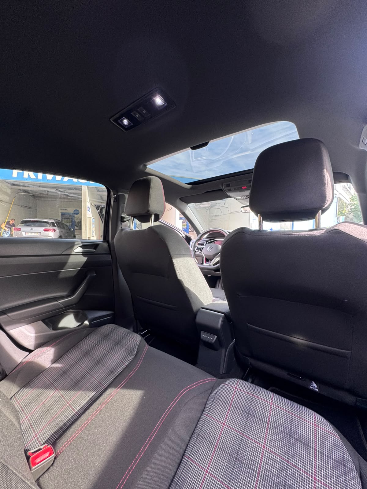 VW 2.0 TSI GTI DSG-image-8