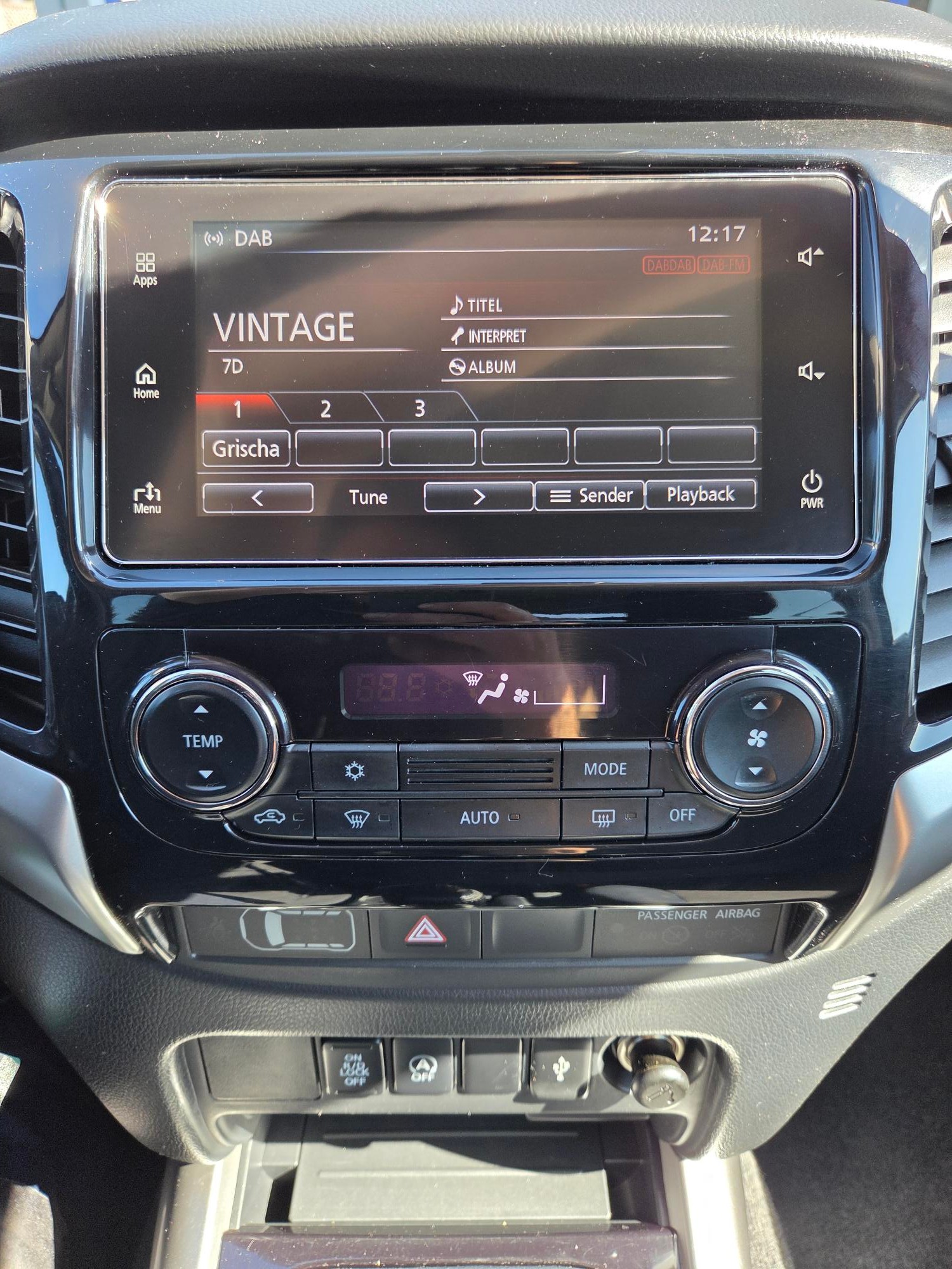 MITSUBISHI L 200 2.4 DID HP-image-8