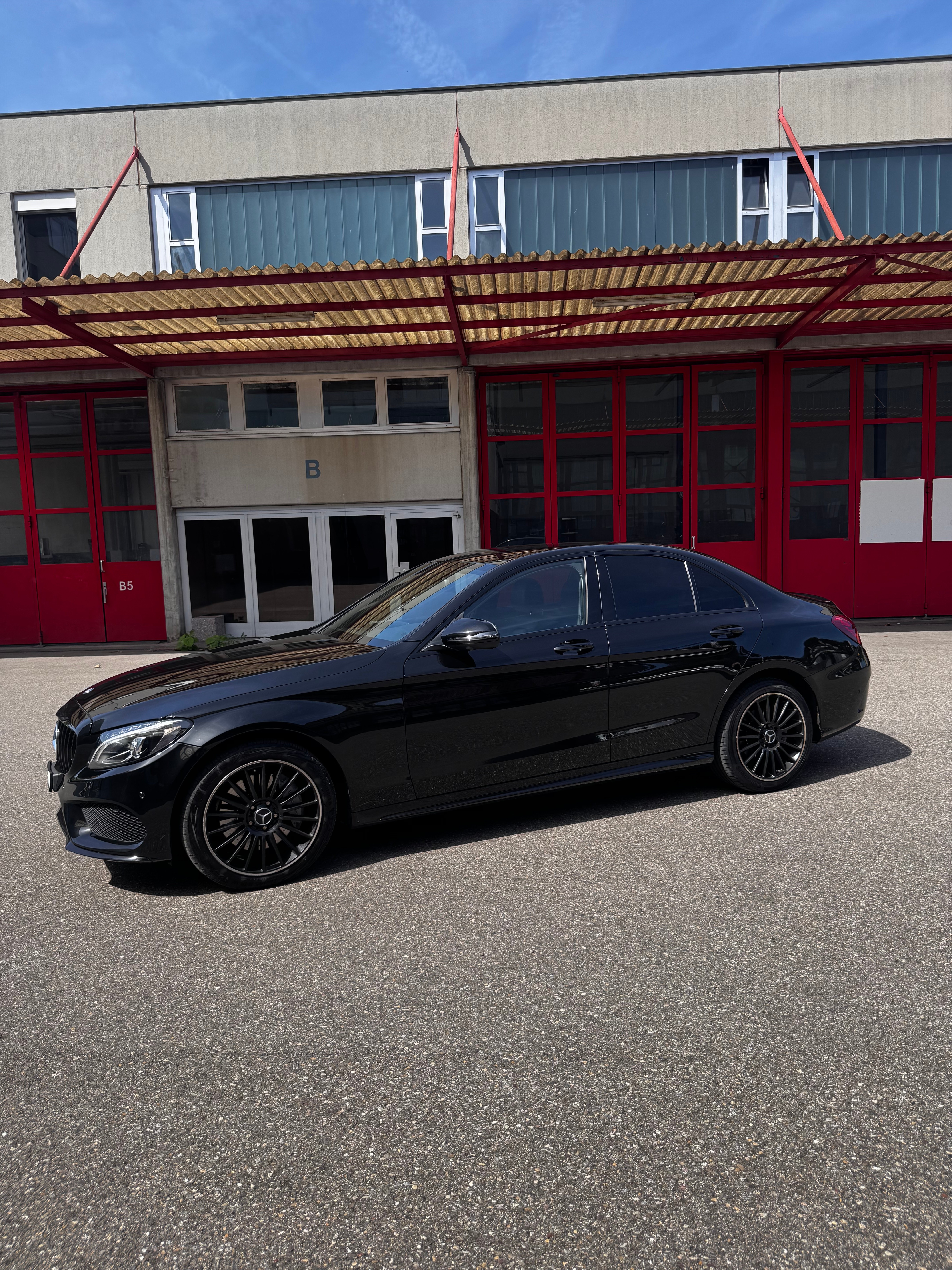 Car photo