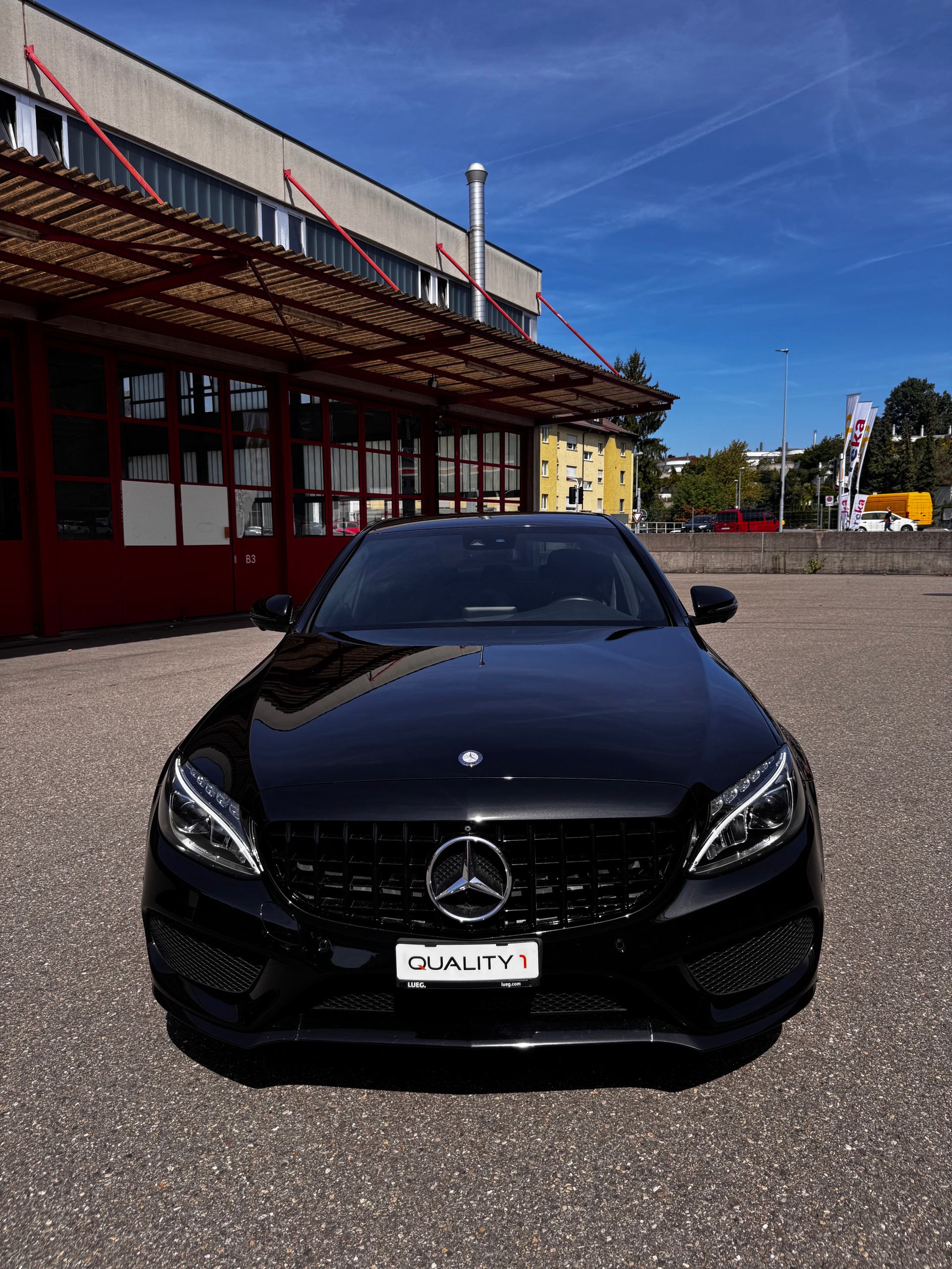 MERCEDES-BENZ C 250 AMG Line-image-4