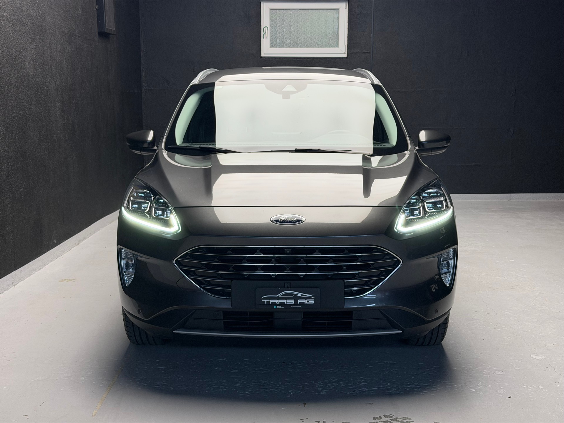 FORD Kuga 2.5 FHEV Titanium X 4WD • B&O, ACC, KAMERA-image-1