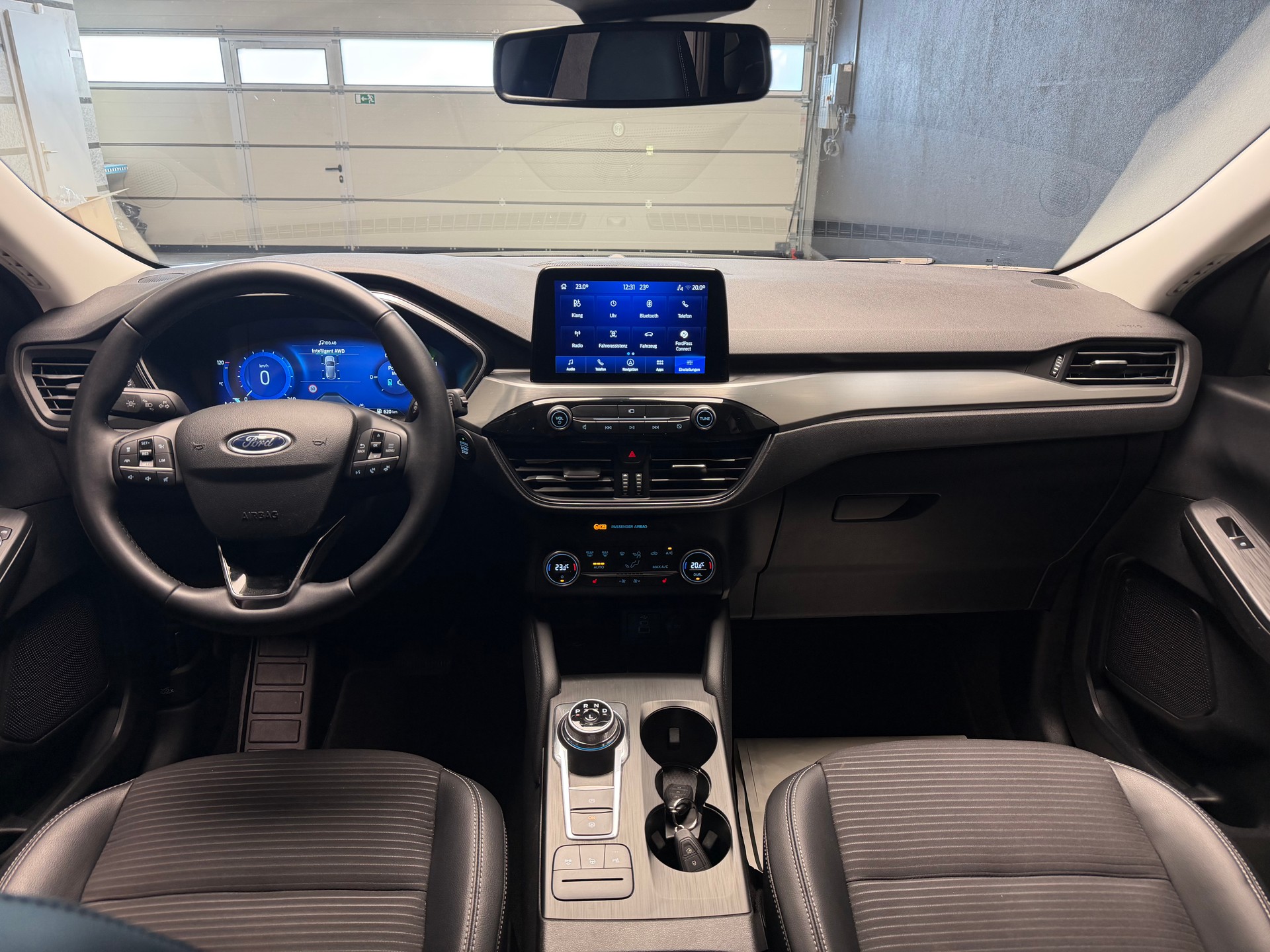 FORD Kuga 2.5 FHEV Titanium X 4WD • B&O, ACC, KAMERA-image-7