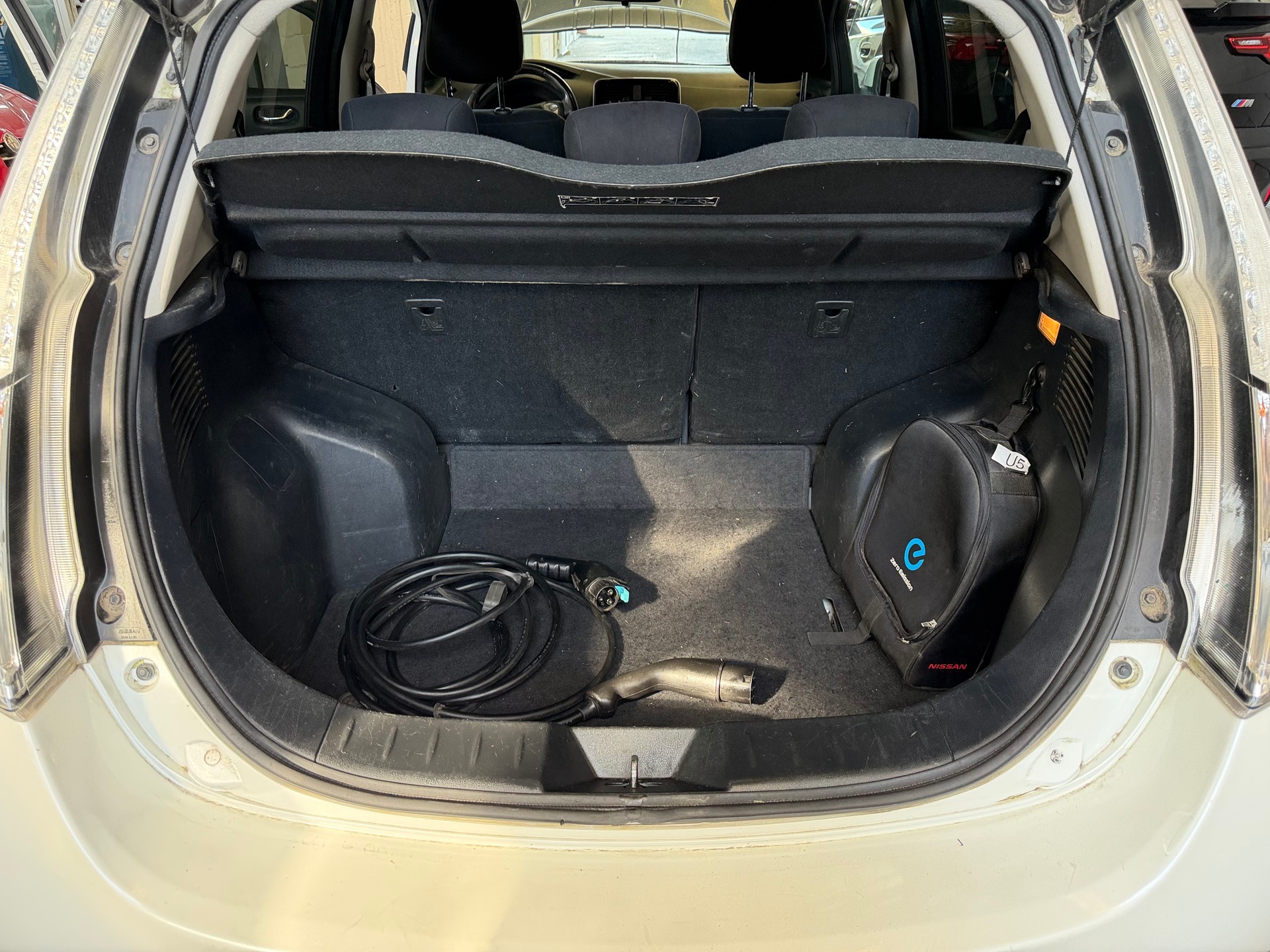 NISSAN Leaf acenta 30kWh (incl battery)-image-8