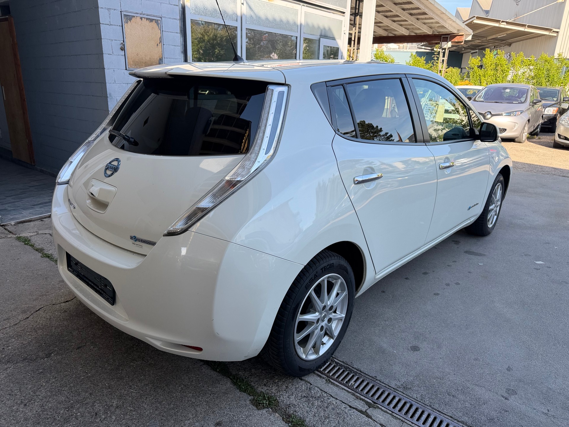 NISSAN Leaf acenta 30kWh (incl battery)-image-5