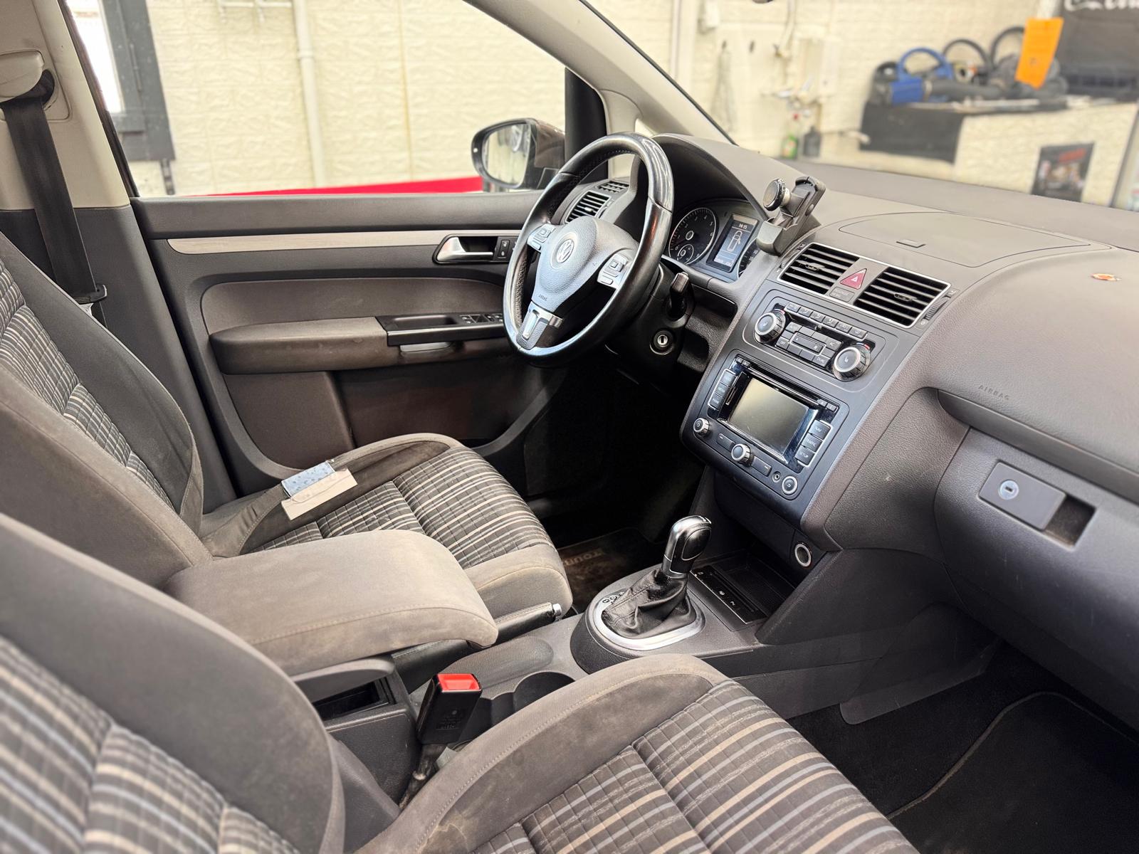 VW CrossTouran 1.4 TSI DSG-image-7