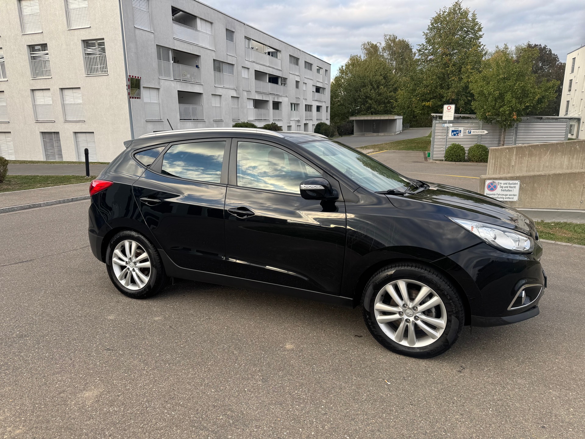 HYUNDAI HYUNDAI ix 35 2.0L CRDI LUXURY 4WD-image-4