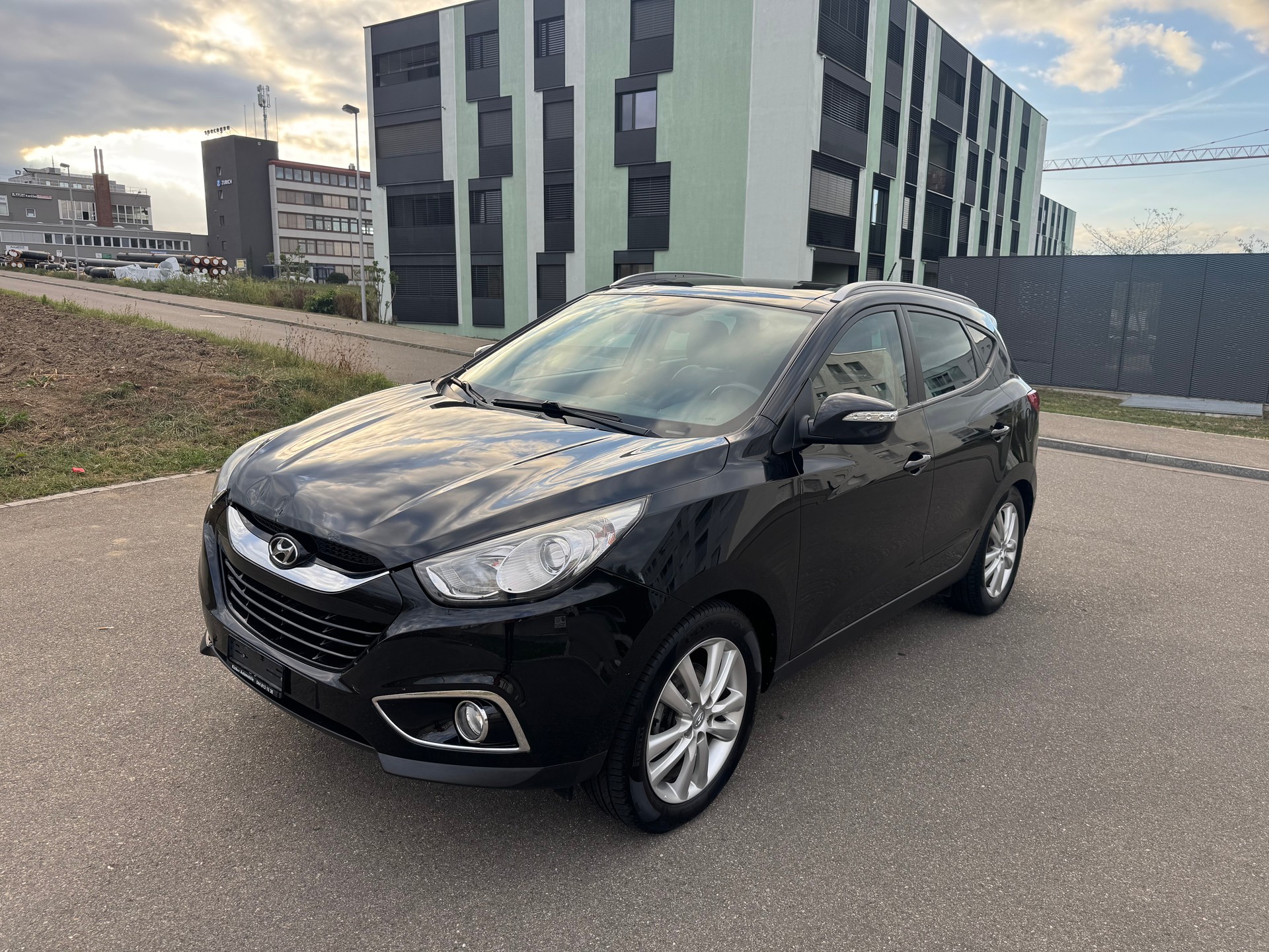 HYUNDAI HYUNDAI ix 35 2.0L CRDI LUXURY 4WD-image-0