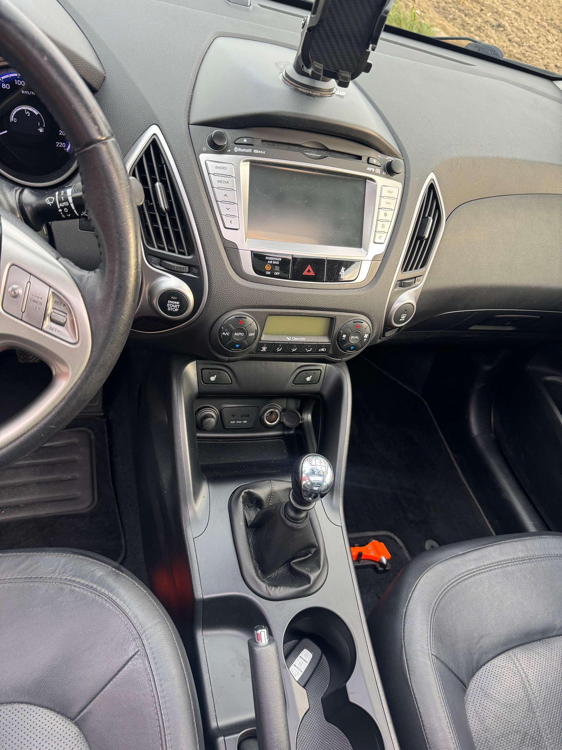 HYUNDAI HYUNDAI ix 35 2.0L CRDI LUXURY 4WD-image-13