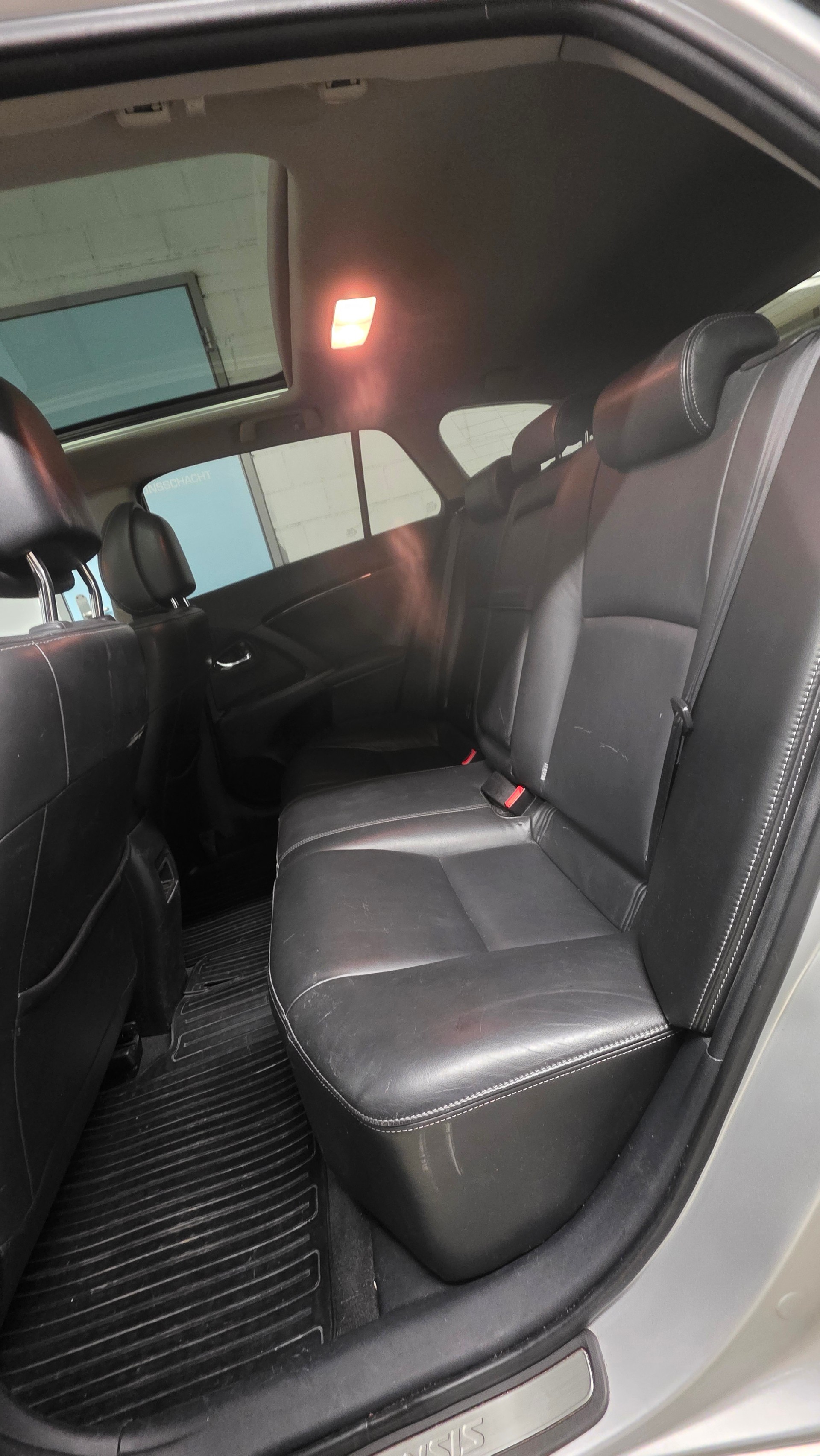 TOYOTA Avensis Sportswagon 2.2D-CAT Linea Sol Premium-image-8