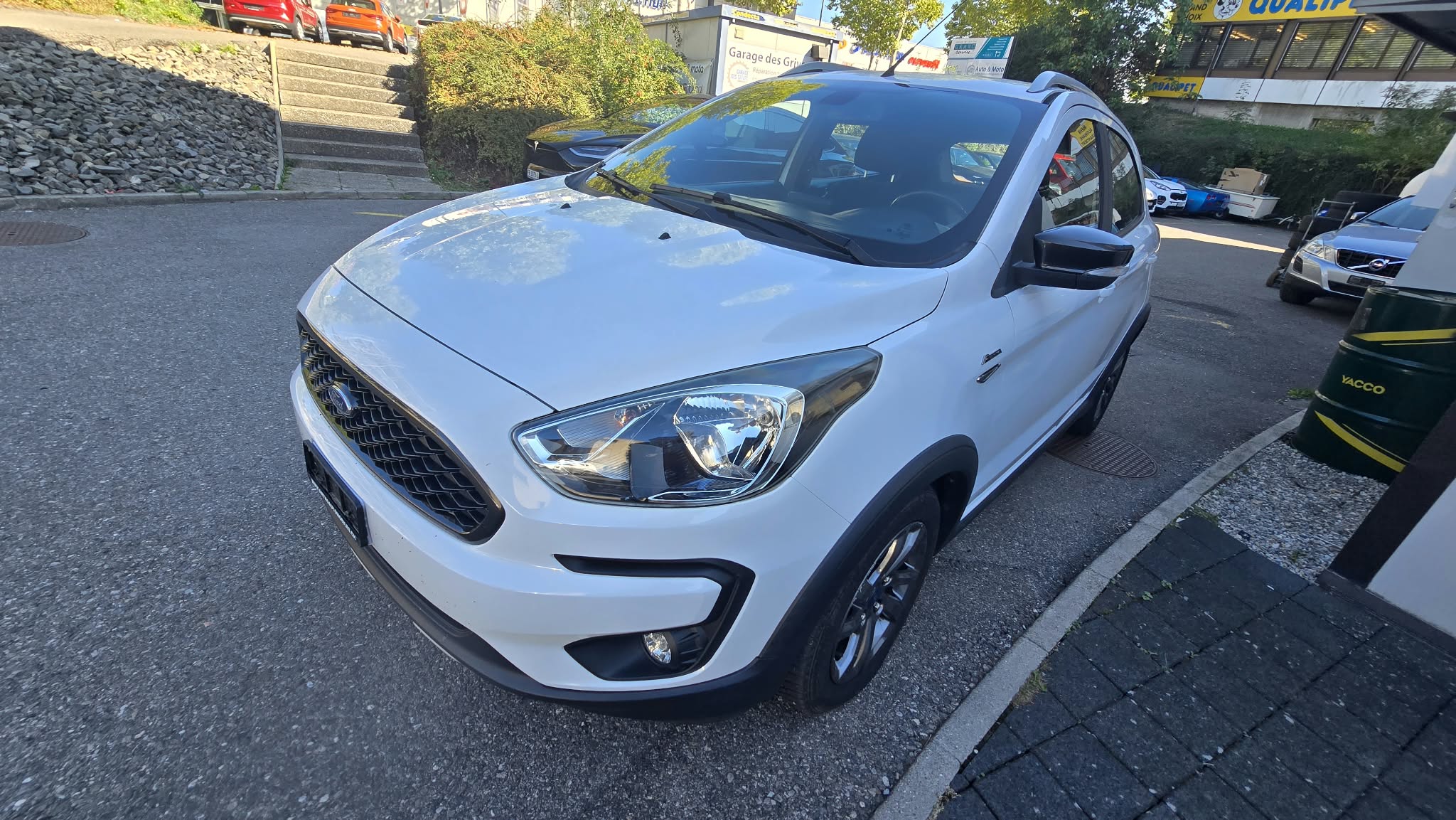 Car photo