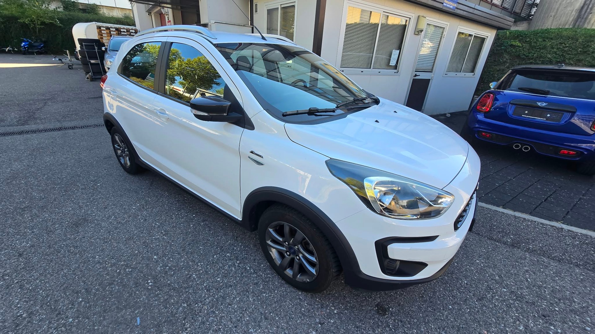 FORD KA+ 1.2 Ti-VCT Active SUV-image-6