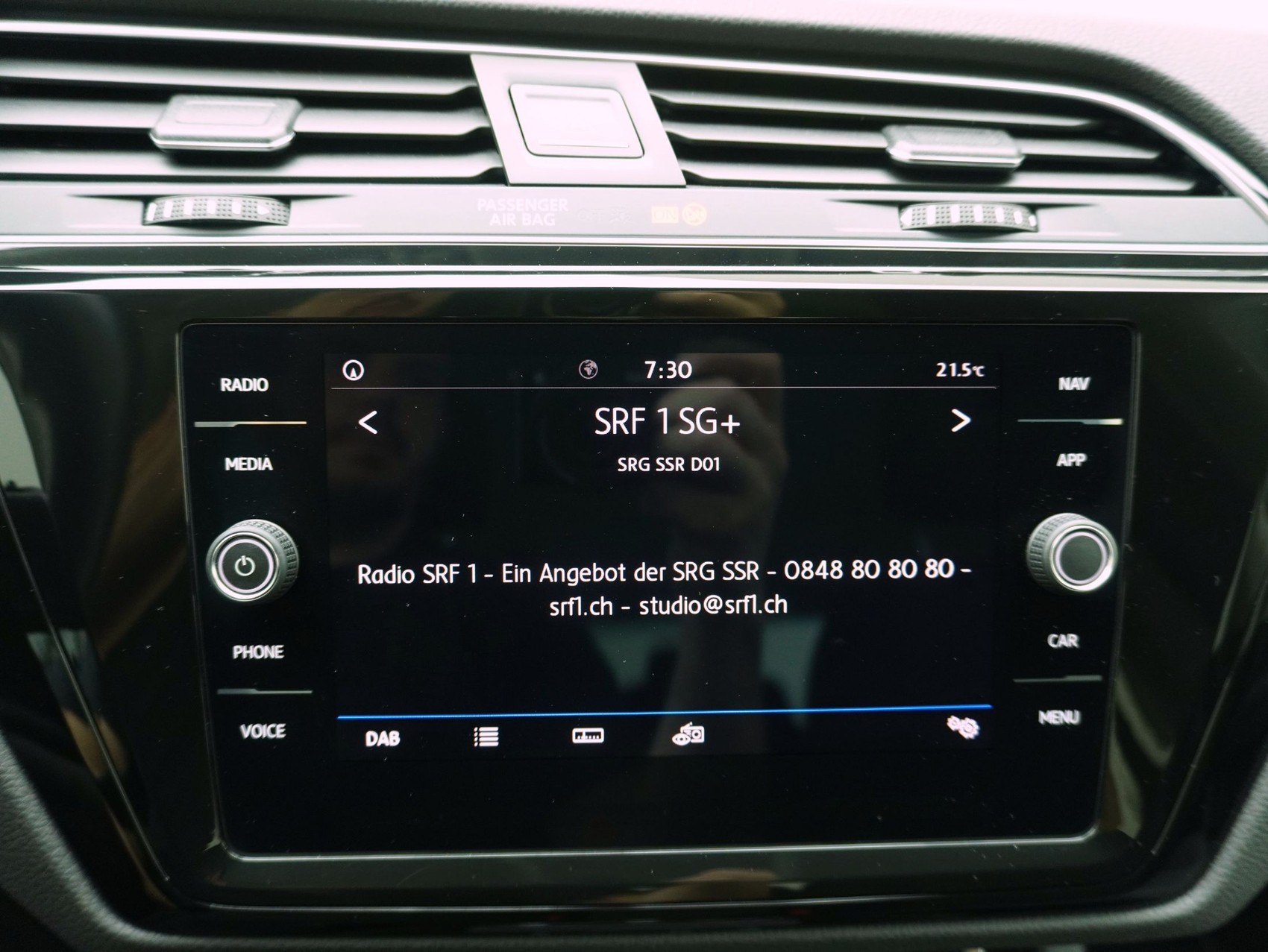 VW Touran 1.5 TSI DSG Comfortline-image-19