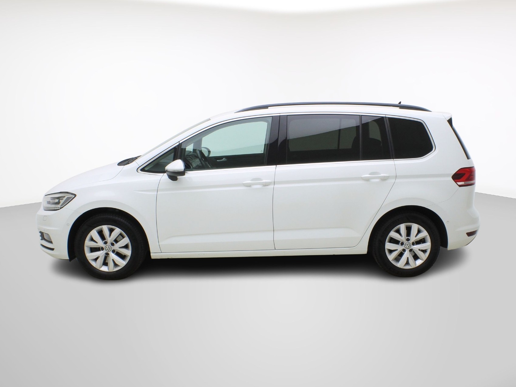 VW Touran 1.5 TSI DSG Comfortline-image-2
