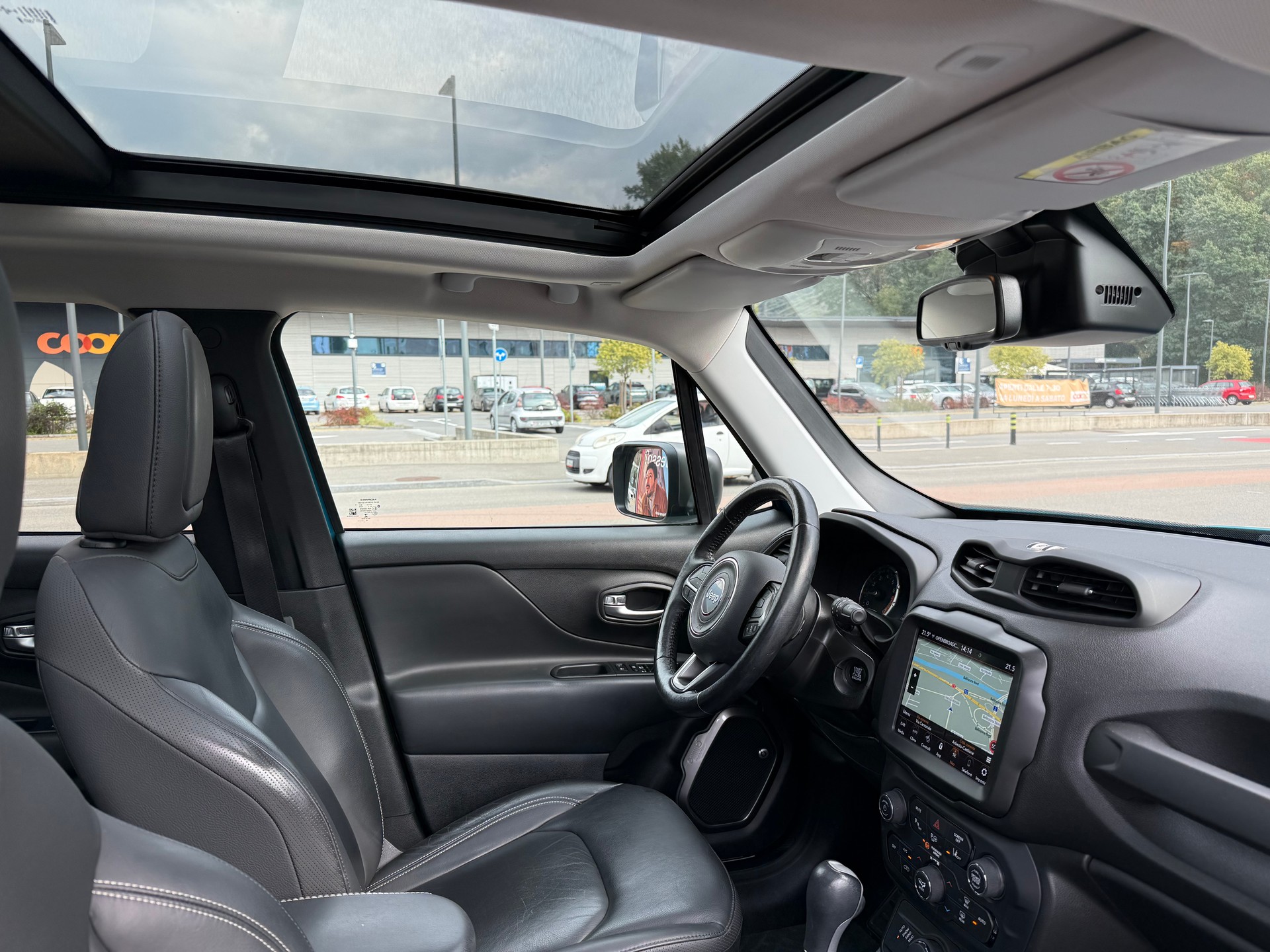 JEEP Renegade 1.3 Turbo Limited AWD-image-9