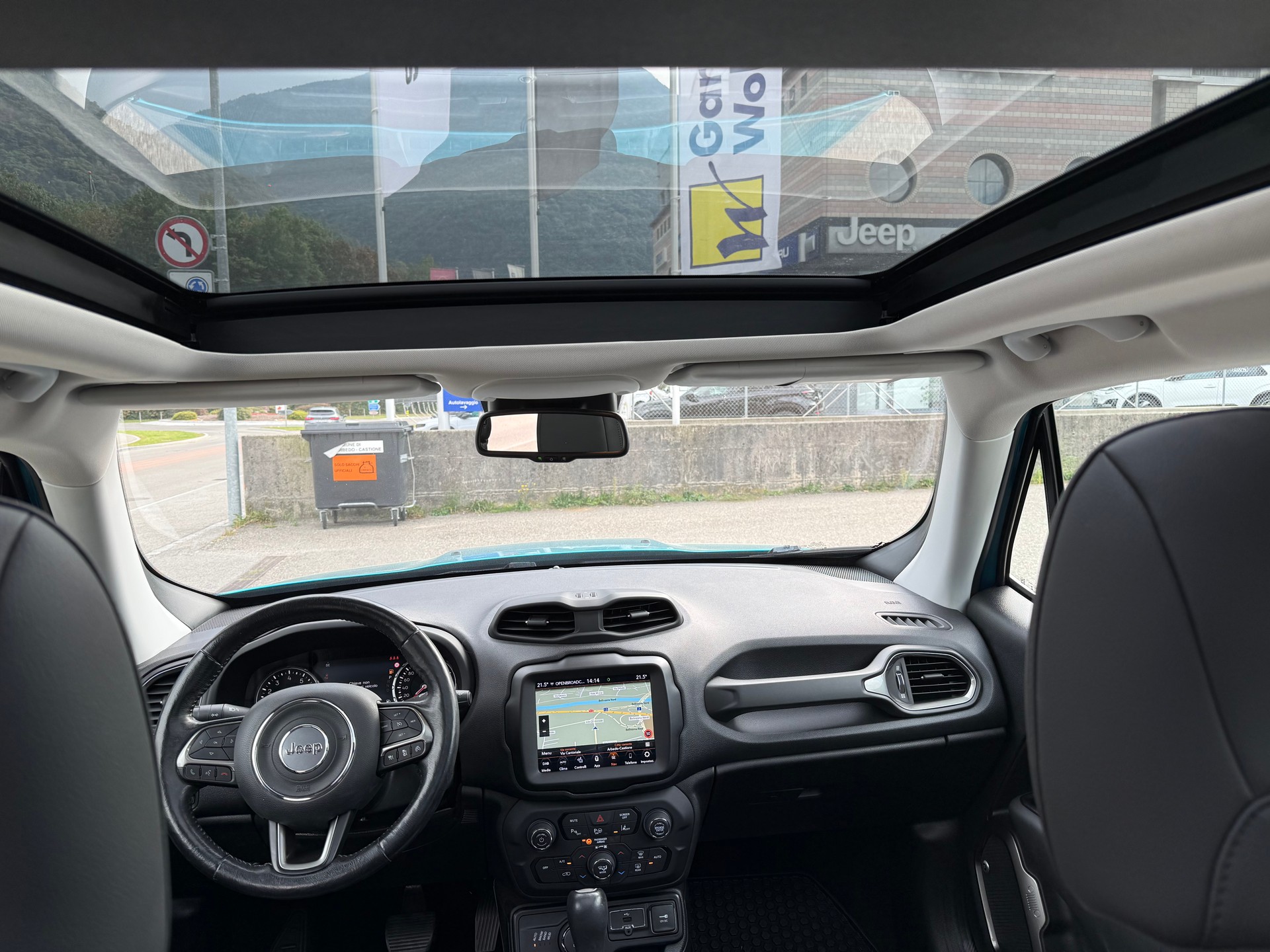 JEEP Renegade 1.3 Turbo Limited AWD-image-12