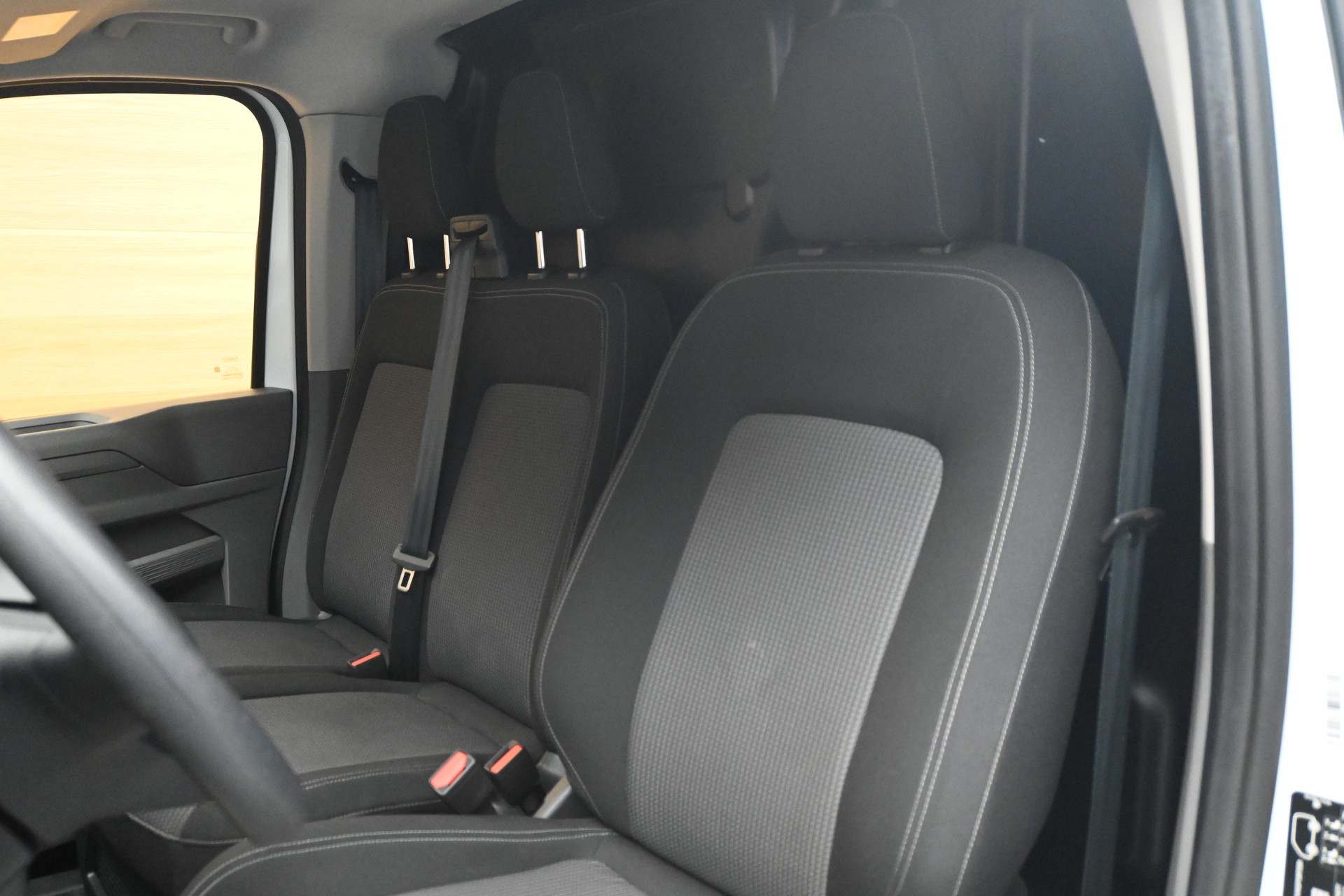 VW Transporter 2.0 TDI Lang-image-7