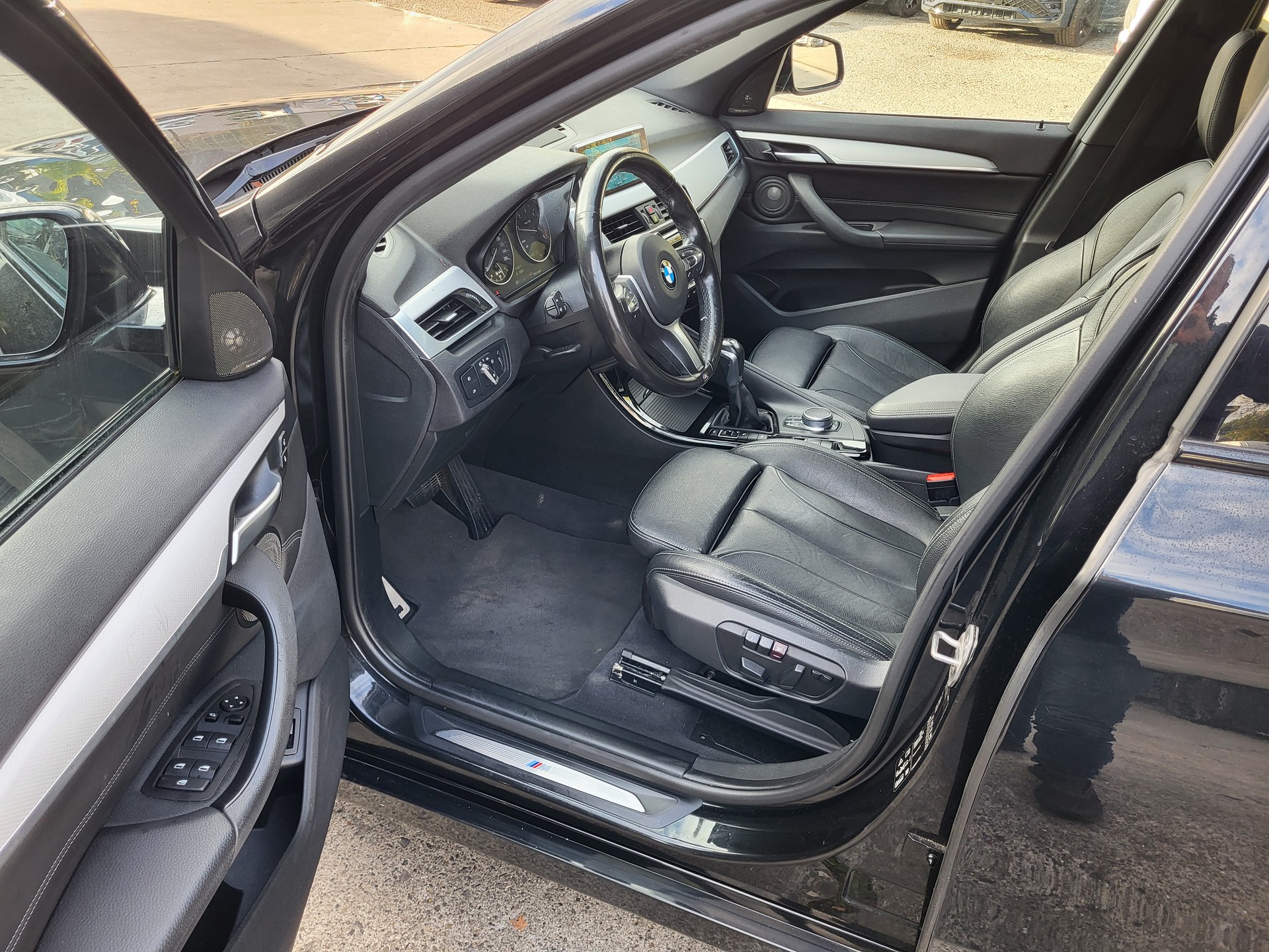 BMW X1 xDrive 25d M Sport Steptronic-image-15