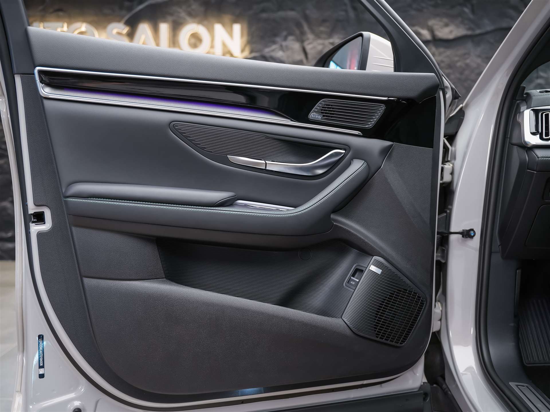 BYD Seal U DM-i Design AWD *Werksgarantie*Panorama*Sitzbelüftung*360° Kamera*-image-23