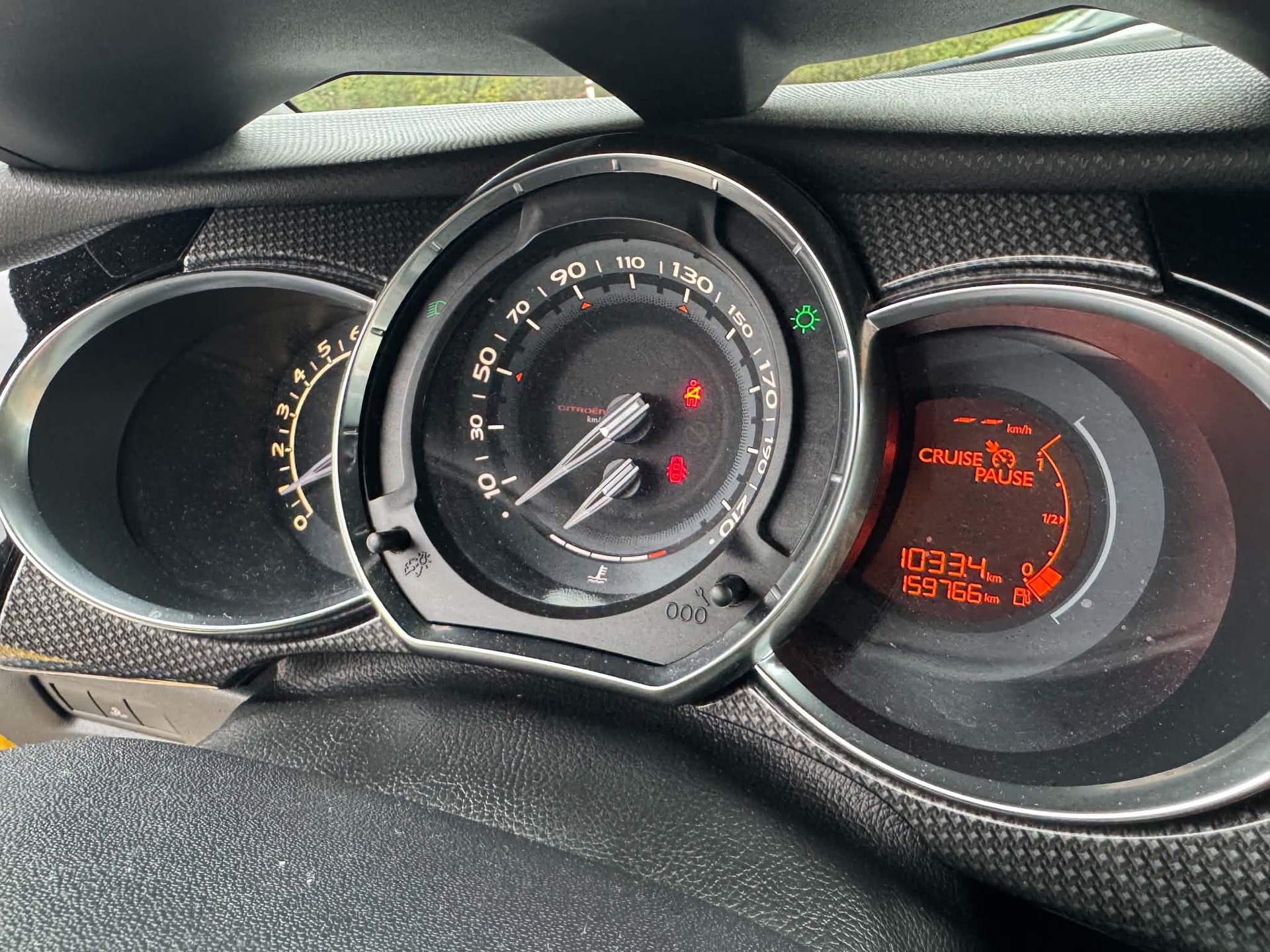 DS AUTOMOBILES DS3 1.4 VTi Chic-image-12