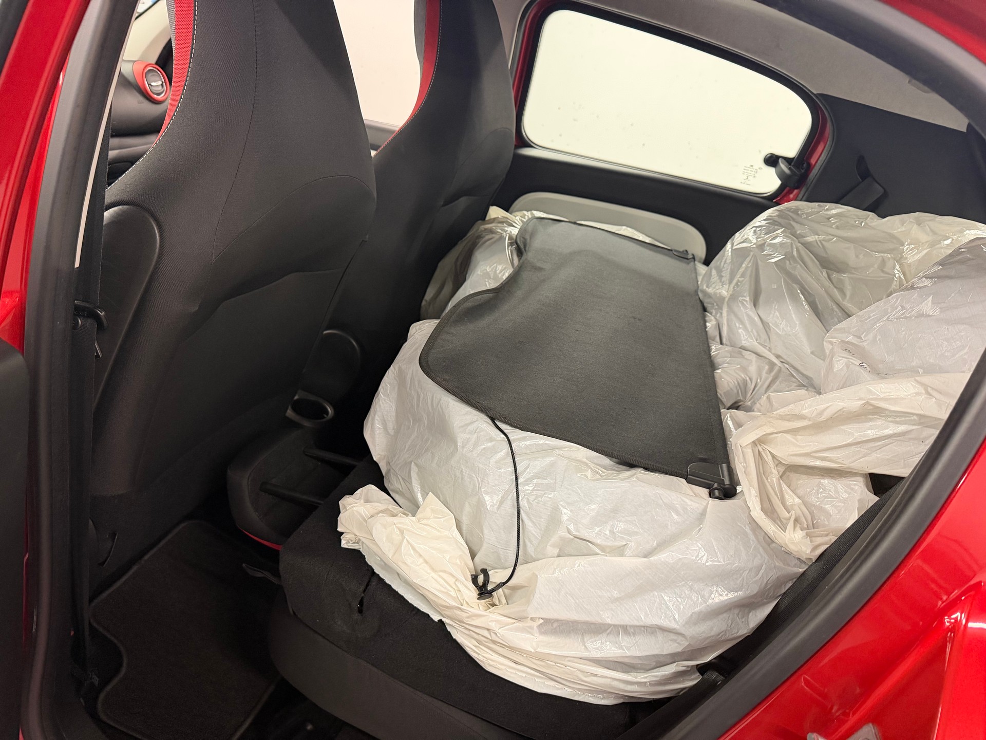 RENAULT Twingo 0.9 Intens-image-10