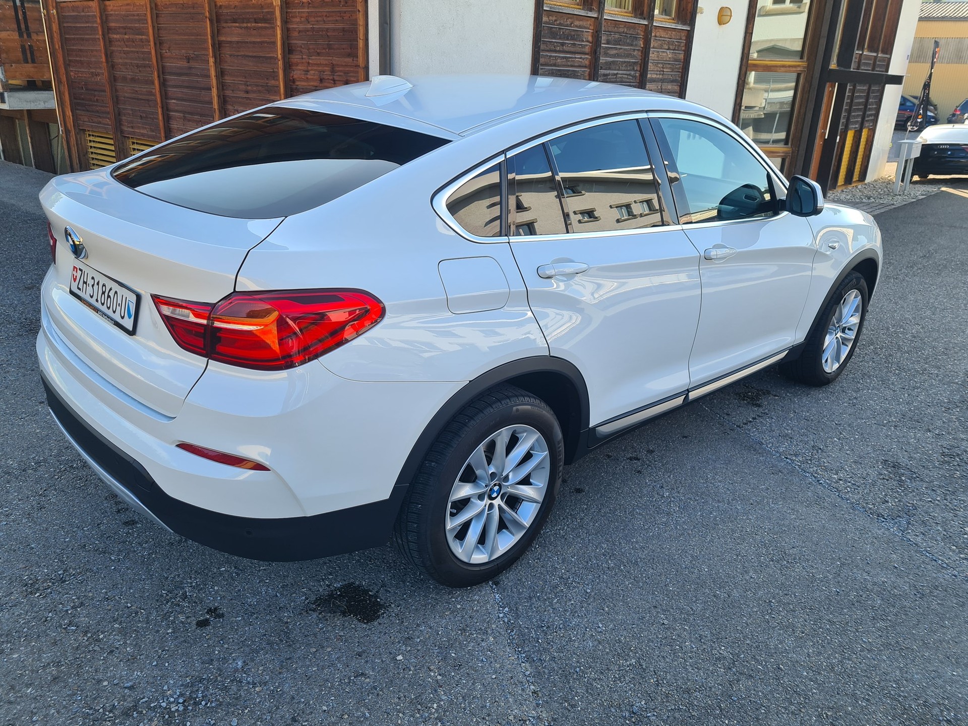 BMW X4 xDrive 20d xLine Steptronic-image-11