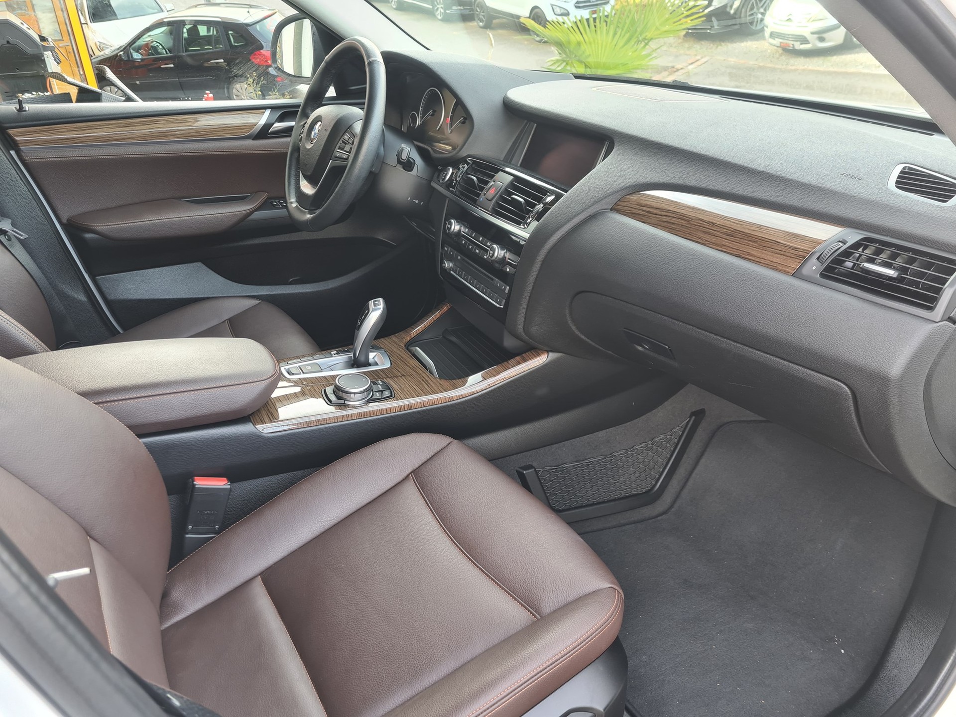 BMW X4 xDrive 20d xLine Steptronic-image-4