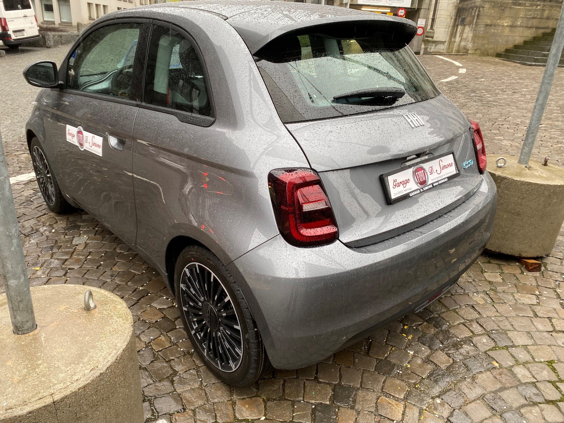 FIAT 500 3+1 electric 87 kW Icon-image-2