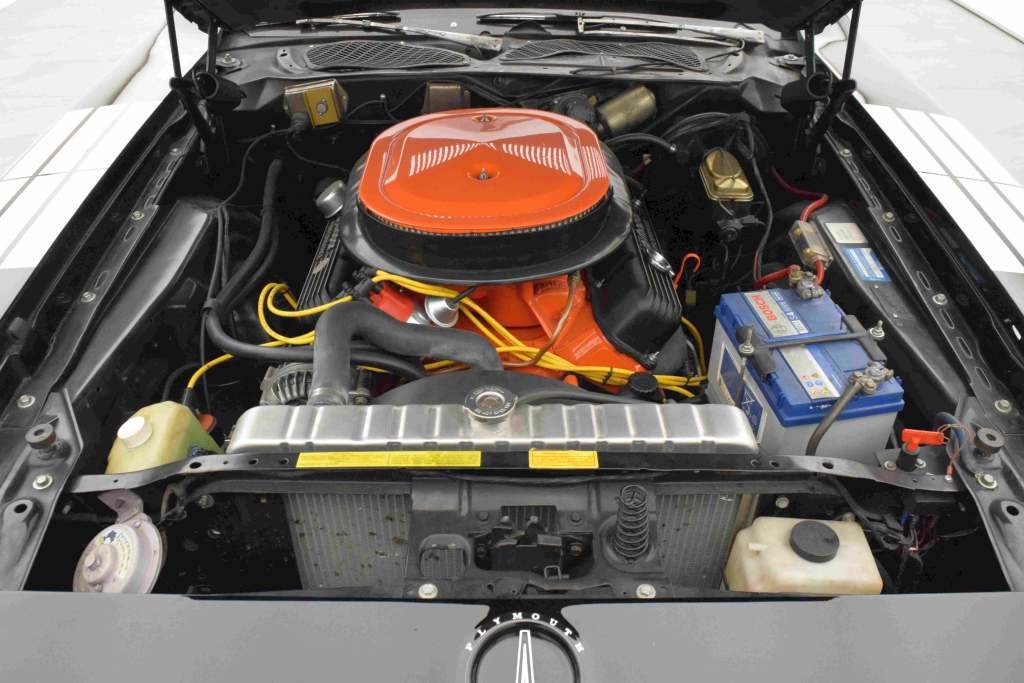PLYMOUTH Roadrunner 440 SIX Pack-image-12
