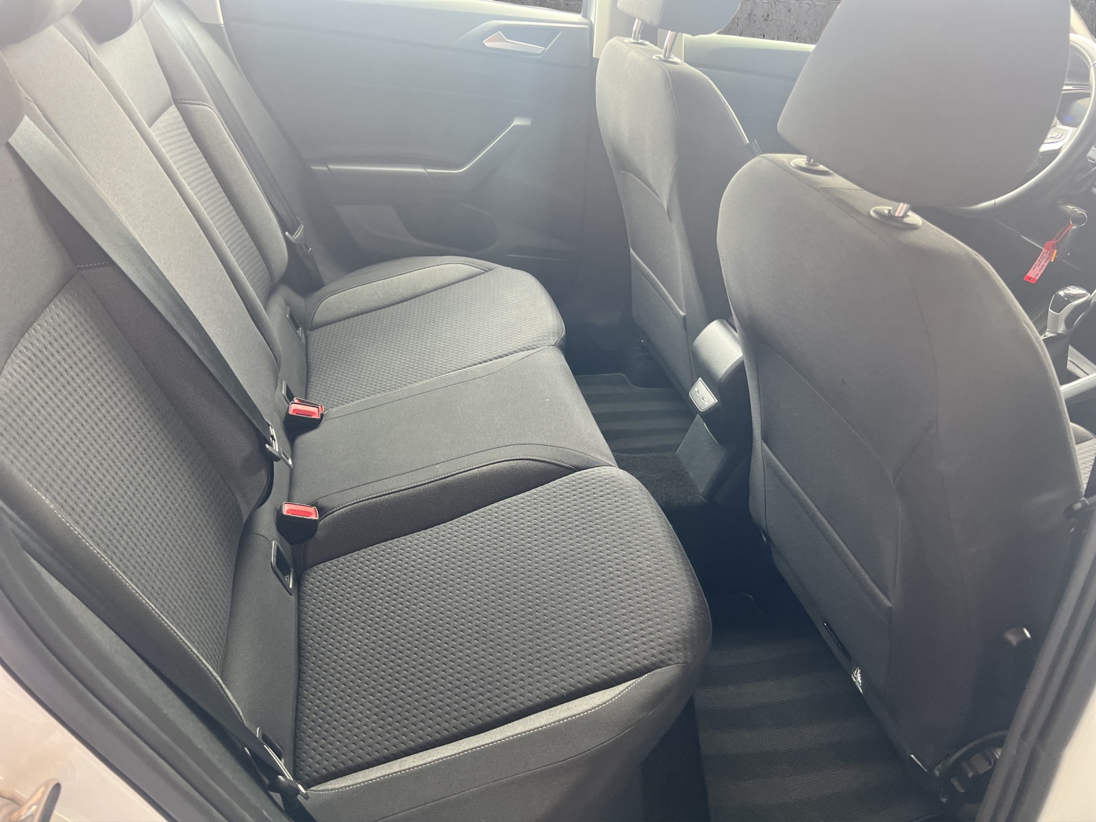 VW Polo 1.0 TSI Basis-image-12