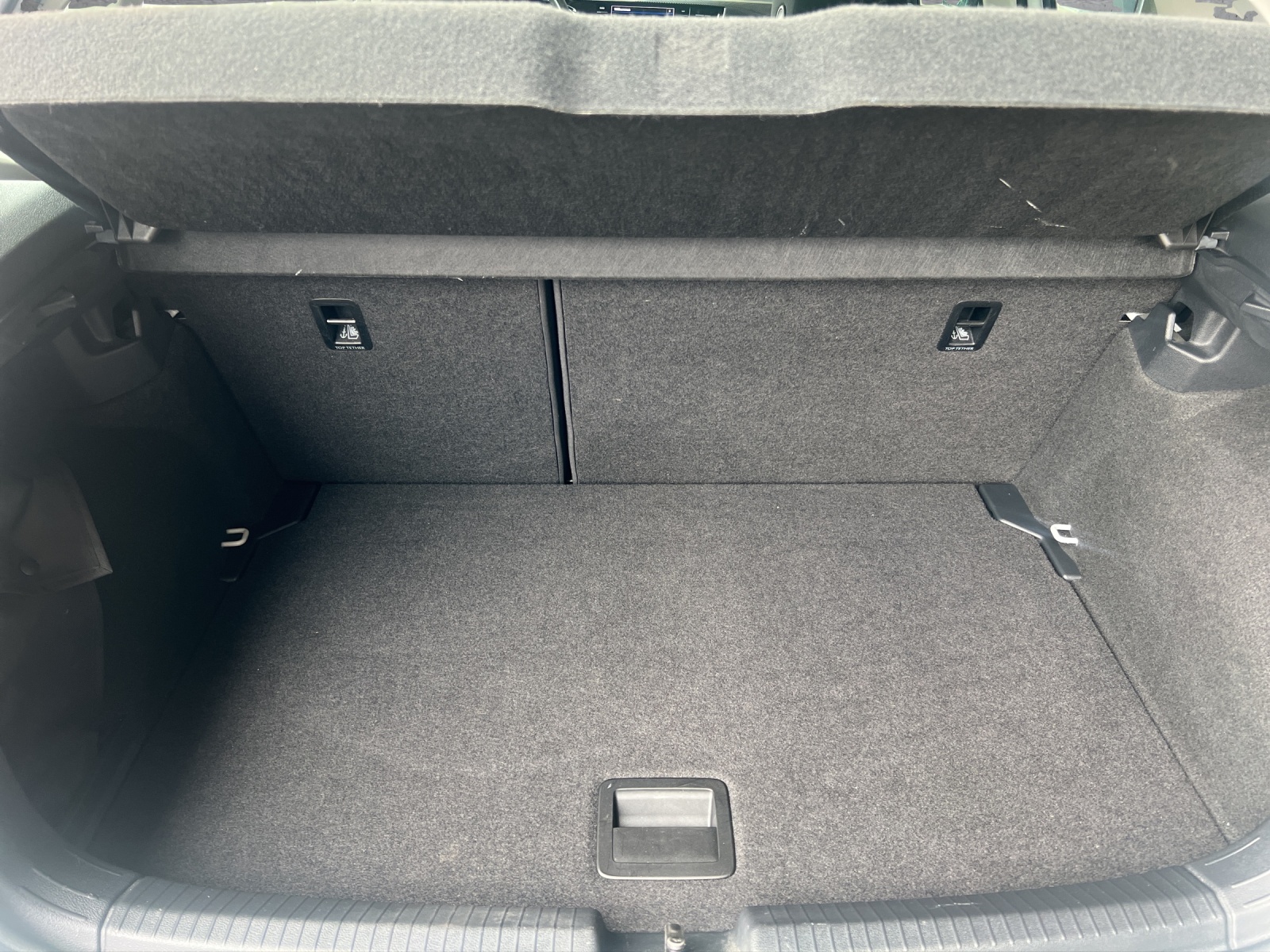 VW Polo 1.0 TSI Basis-image-13