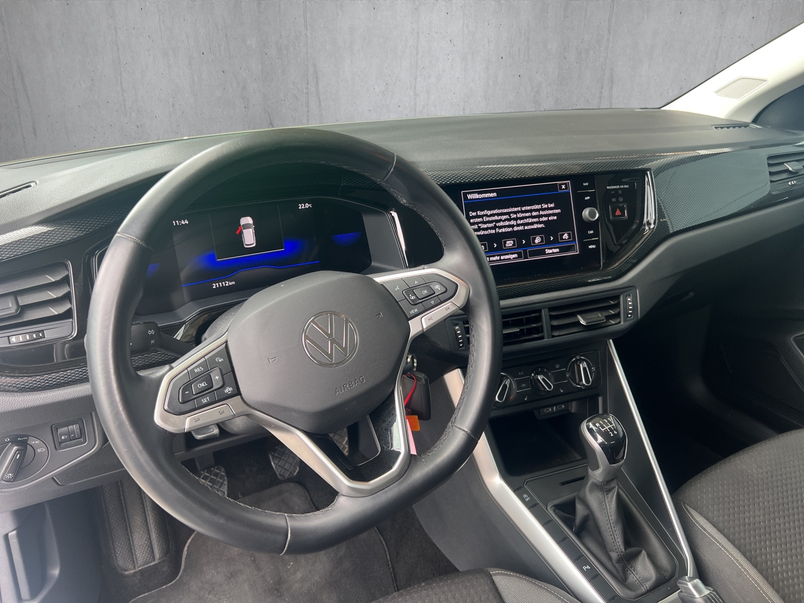 VW Polo 1.0 TSI Basis-image-8