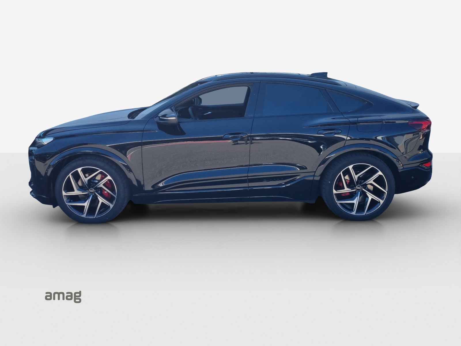 AUDI SQ6 Sportback e-tron quattro-showroom-element-1