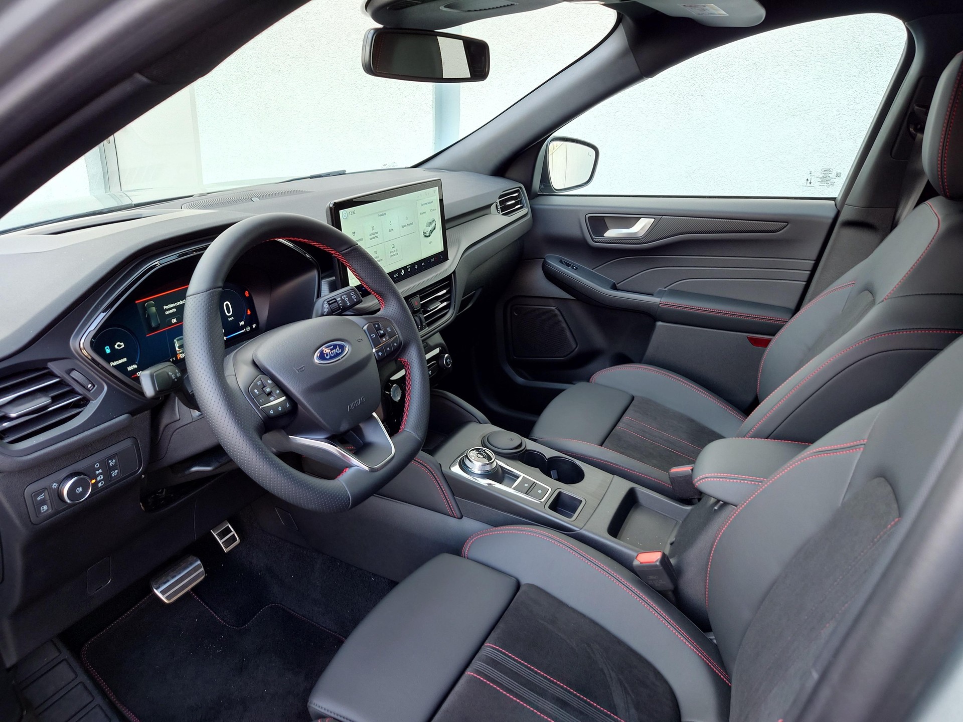 FORD Kuga 2.5 Plug-in Hybrid ST-Line X-image-7