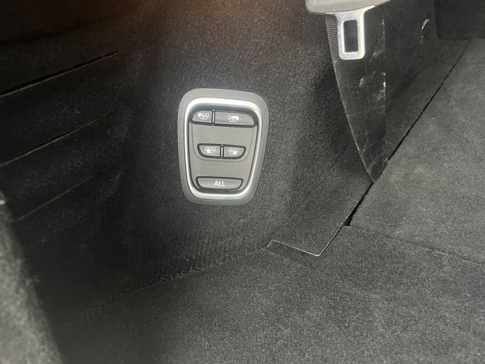 RENAULT Grand Scénic 1.3 16V Turbo Intens Pack Advantage EDC-image-23