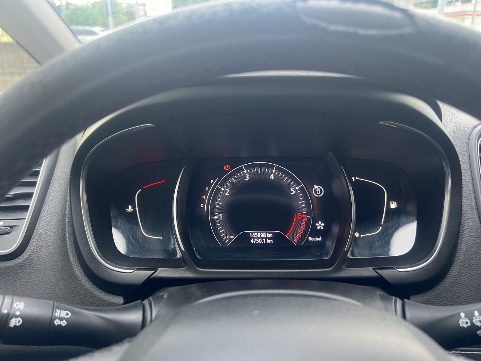 RENAULT Grand Scénic 1.3 16V Turbo Intens Pack Advantage EDC-image-24