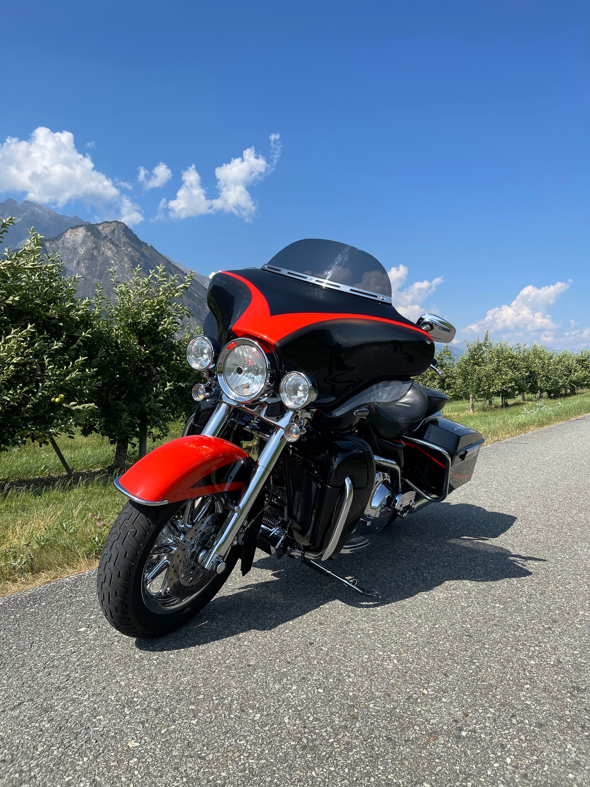 HARLEY-DAVIDSON FLHTCUI Electra Glide Ultra Classic CVO-image-2
