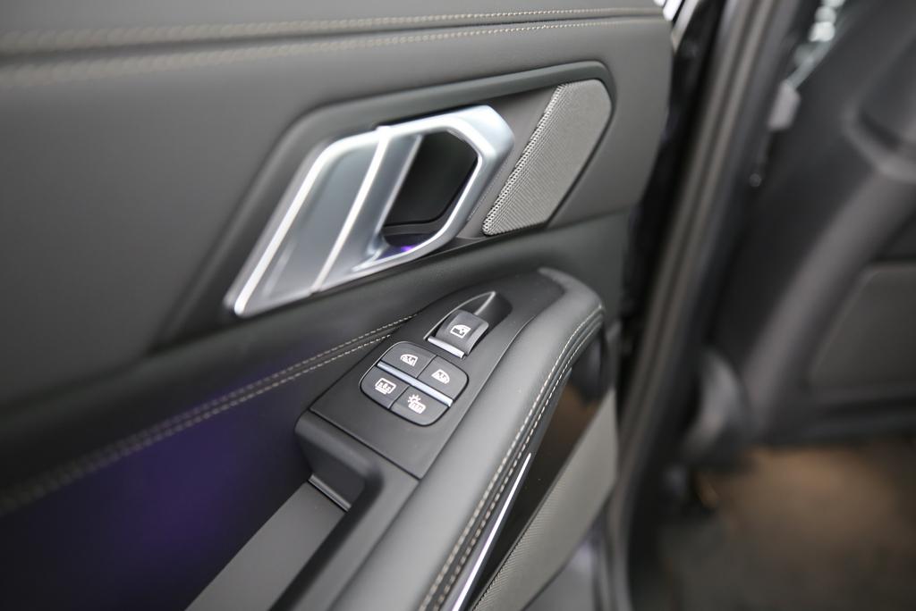 BMW X7 M60i-image-6