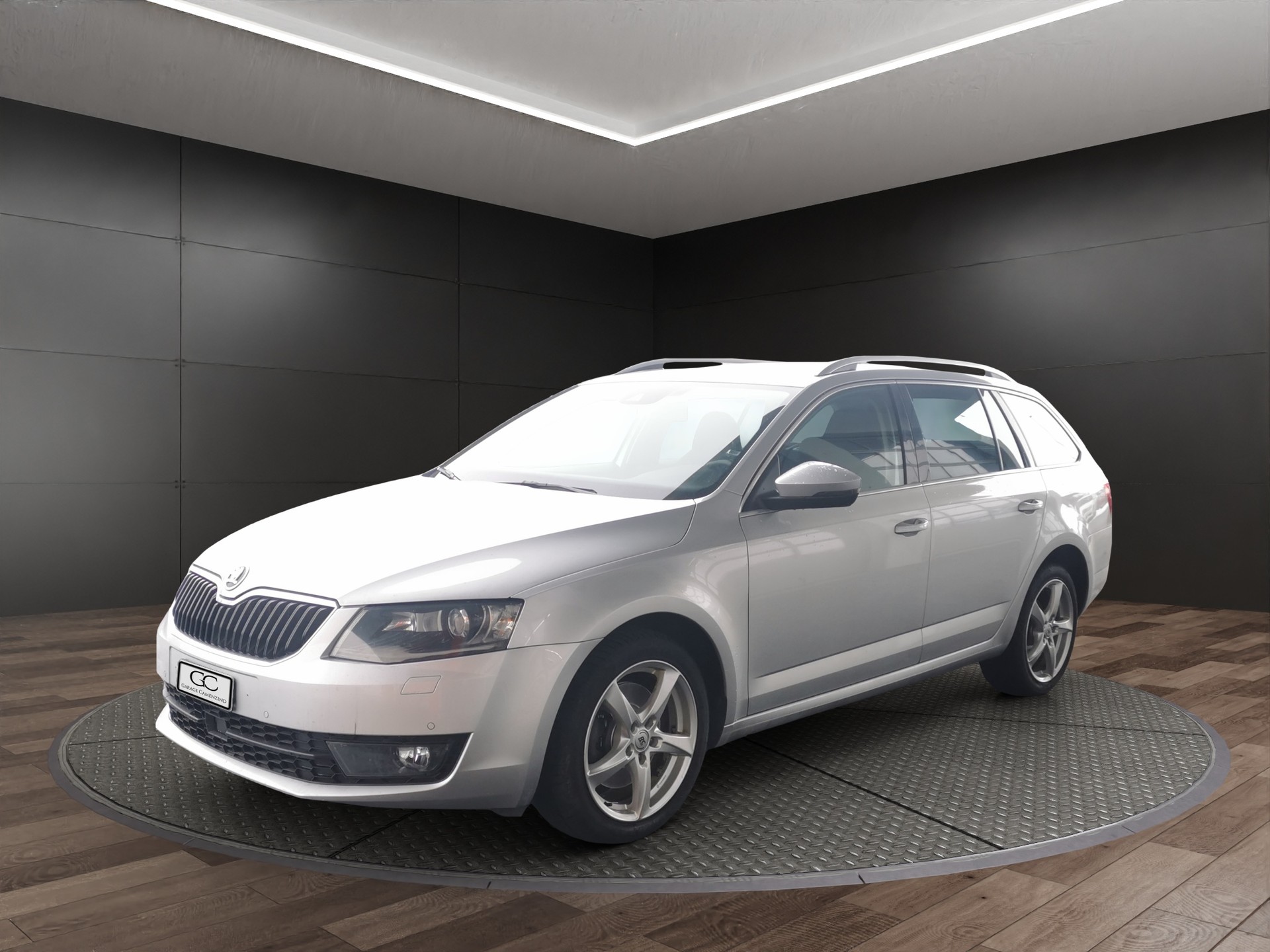 SKODA Octavia Combi 2.0 TDI Style 4x4 DSG-image-5
