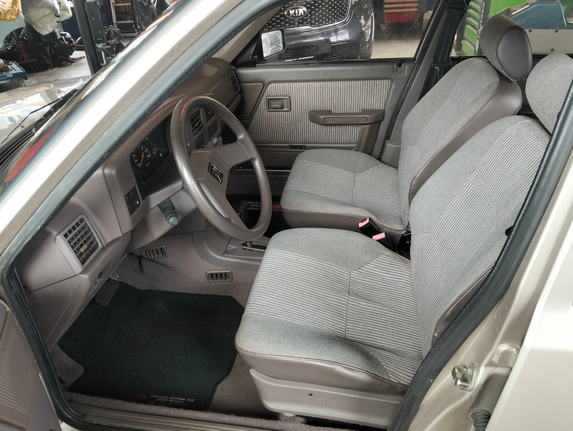 PEUGEOT 309 1.6 Flair-image-5