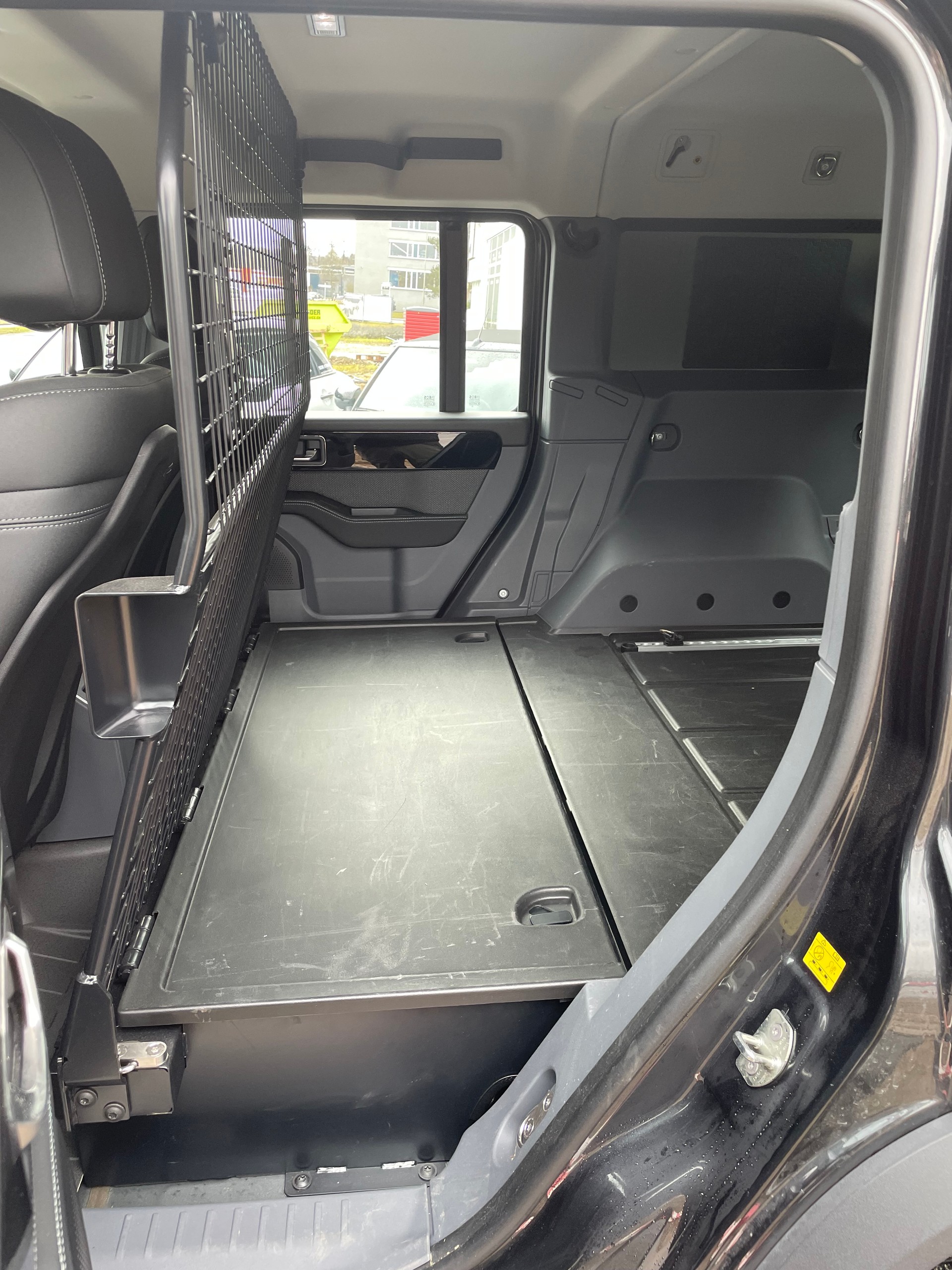 INEOS Grenadier 3.0D Utility Wagon 2-Sitz-image-7